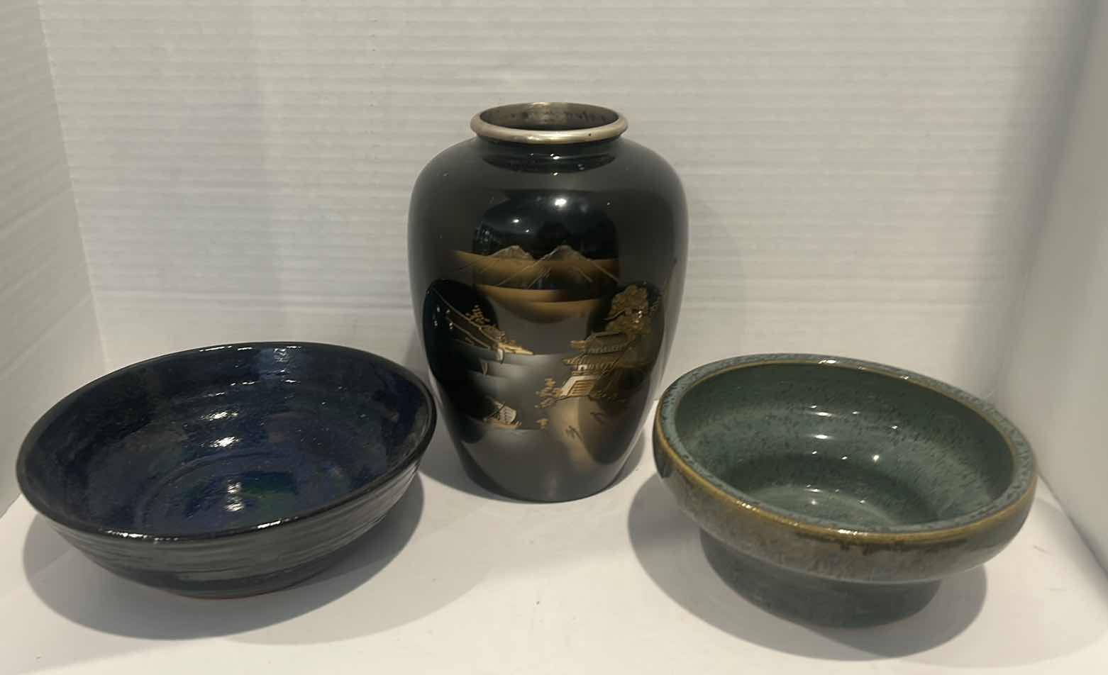 Photo 1 of CERAMIC HOME DECOR - H VASE 8.5”