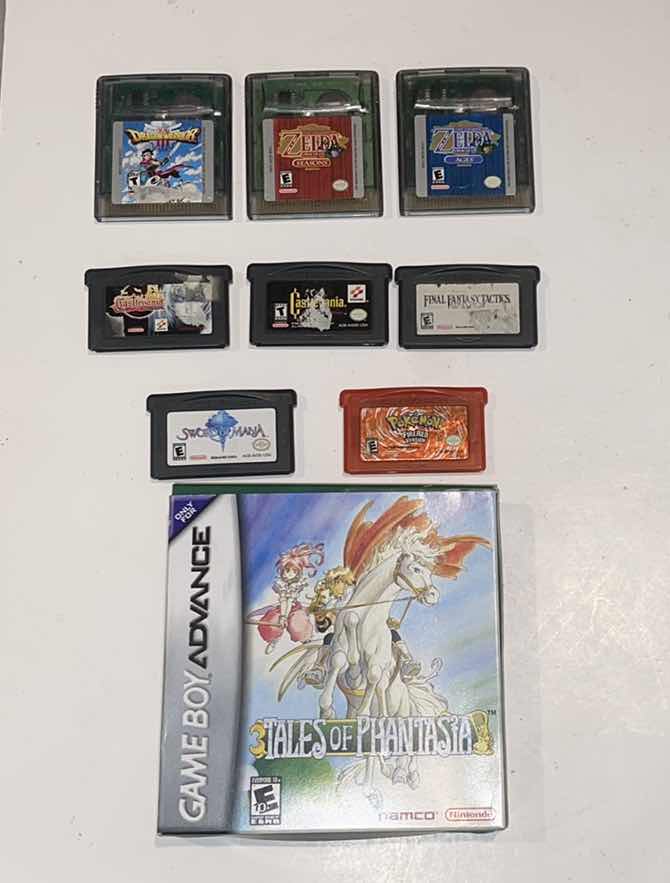 Photo 1 of GAME BOY ADVANCE CONSOLE AND ASSORTED GAMES SET