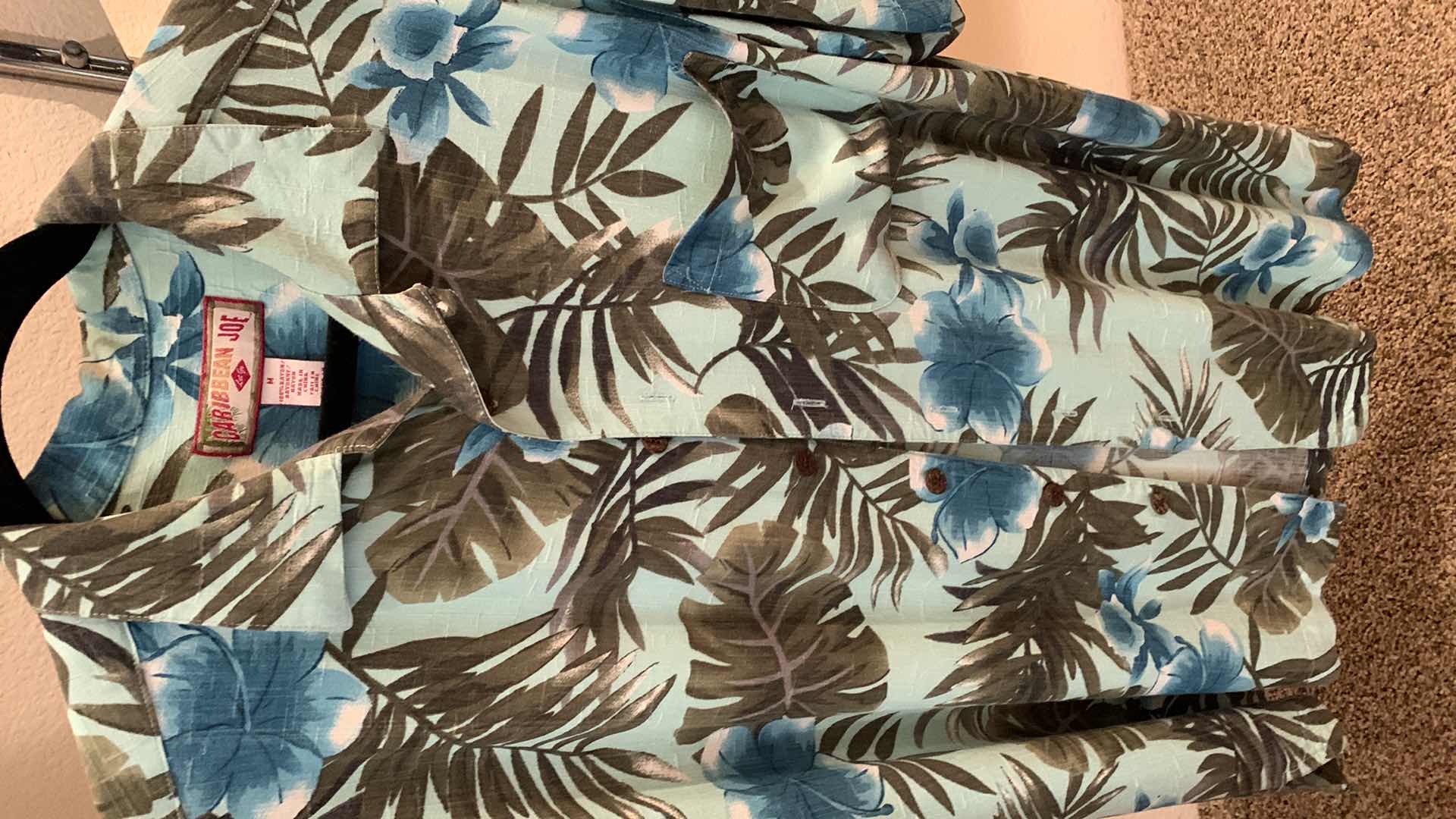 Photo 1 of 4- CARIBBEAN JOE MENS SHIRTS SIZE MEDIUM