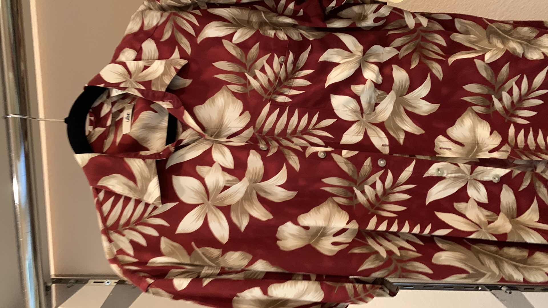 Photo 1 of 4- TROPICAL STYLE MENS SHIRTS SIZE MEDIUM