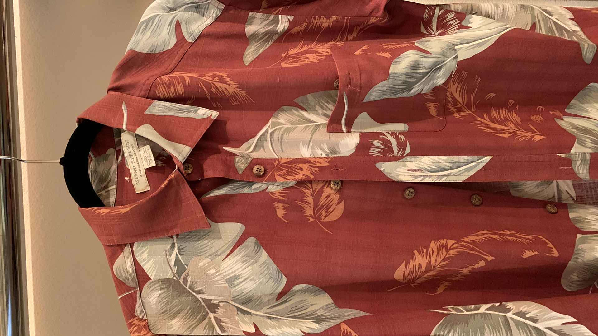 Photo 1 of 4-TROPICAL STYLE MENS SHIRTS SIZE MEDIUM