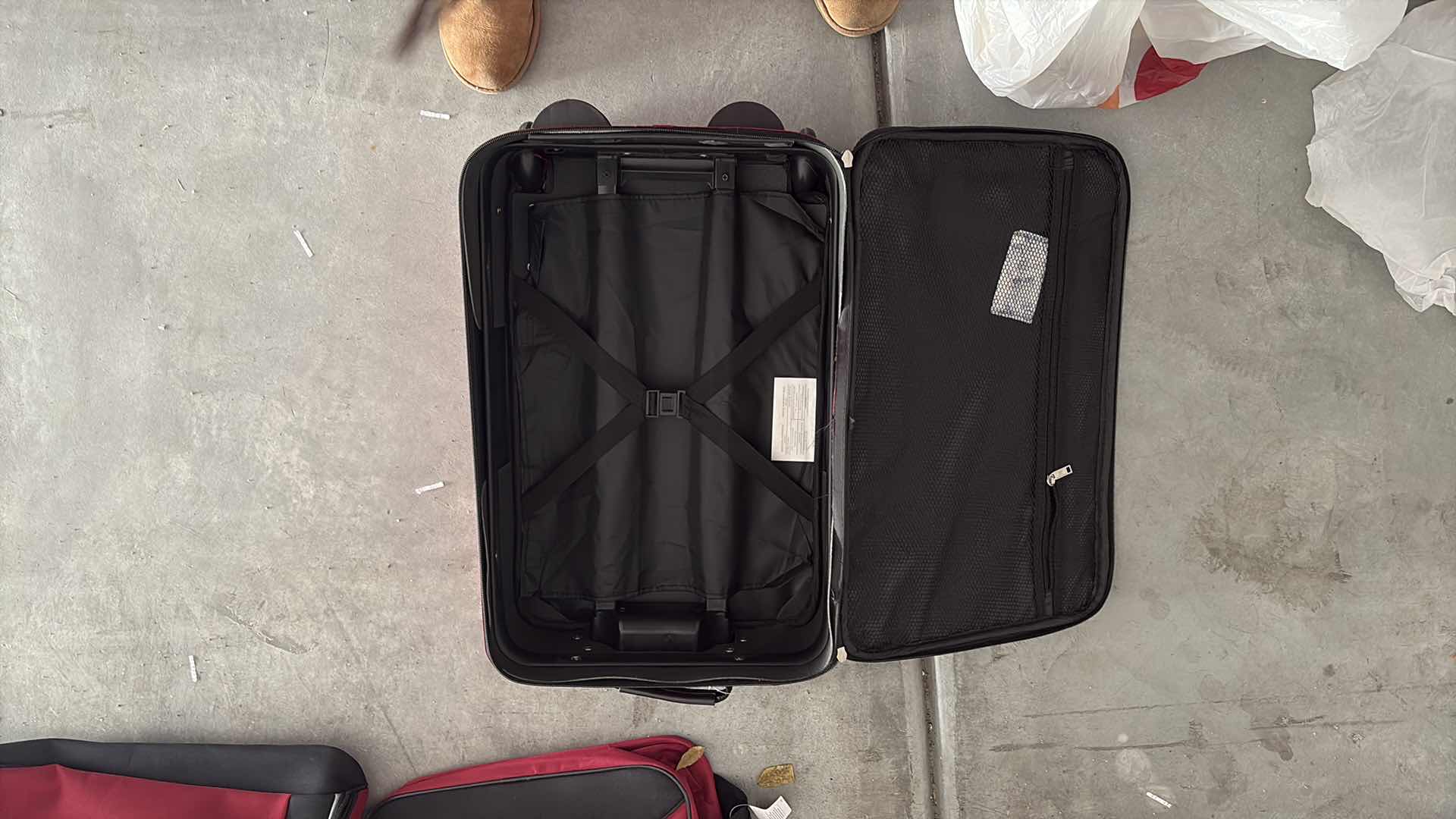 Photo 1 of (4)PCS NEW AMERICAN TOURISTER SOFT-SIDE LUGGAGE H27”