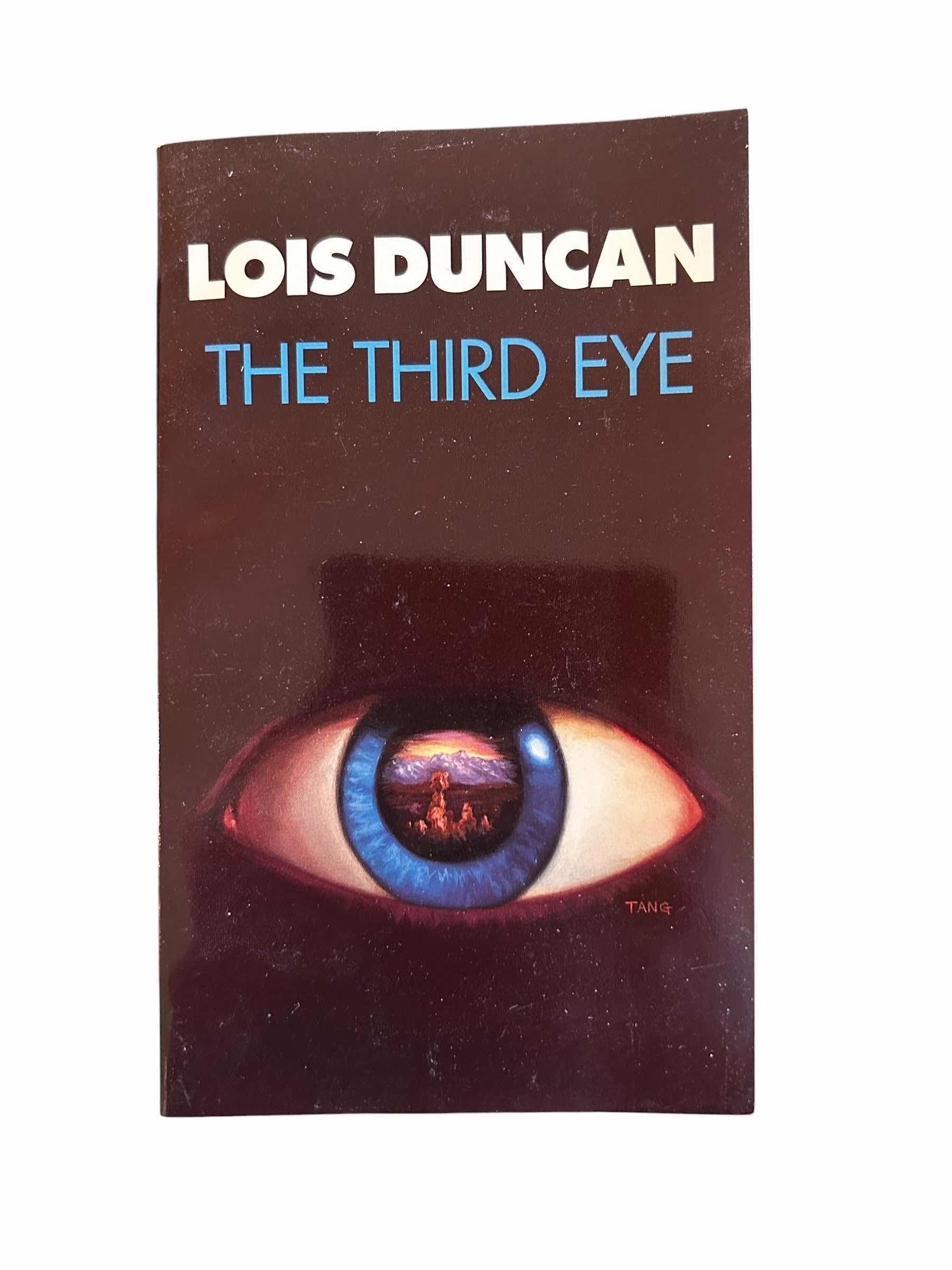View 3 of COLLECTION (8) OF VINTAGE PAPERBACKS WITH SUSPENSE, THRILLER, AND SCIENCE FICTION GENRES