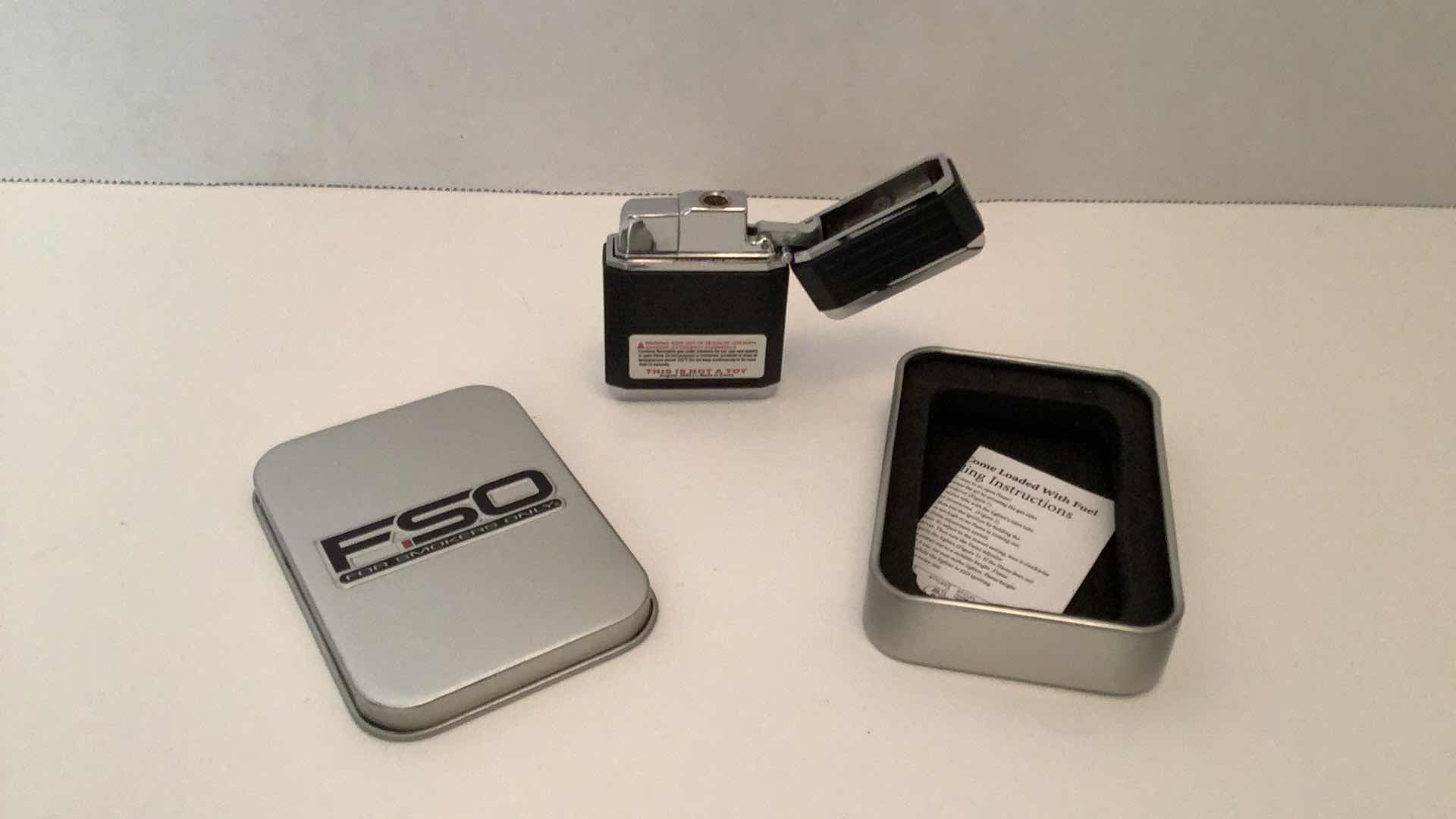 Photo 3 of JR NATION 88 LIGHTER W CASE