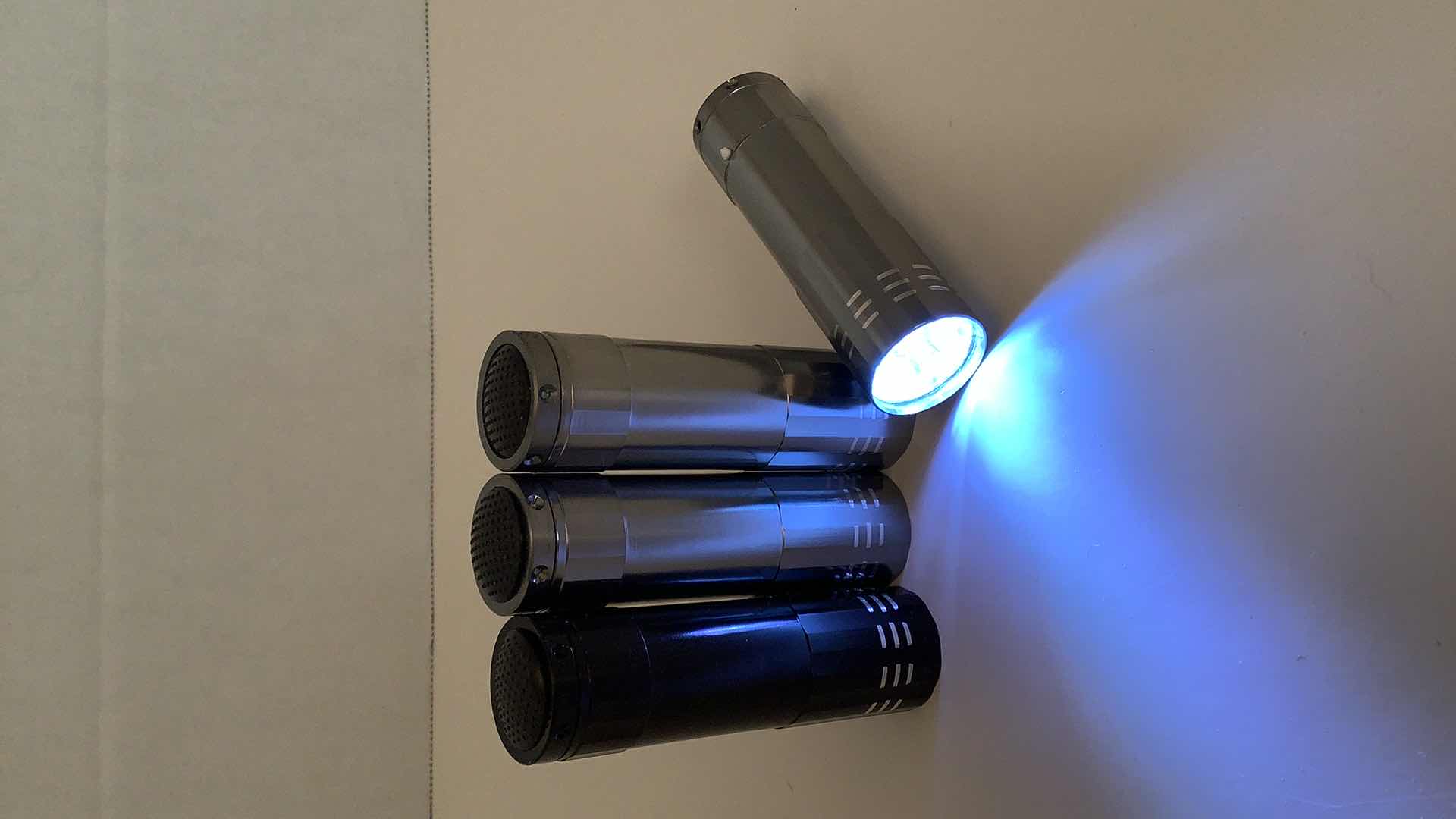 Photo 1 of 4 NAIL 9LED LAMPS