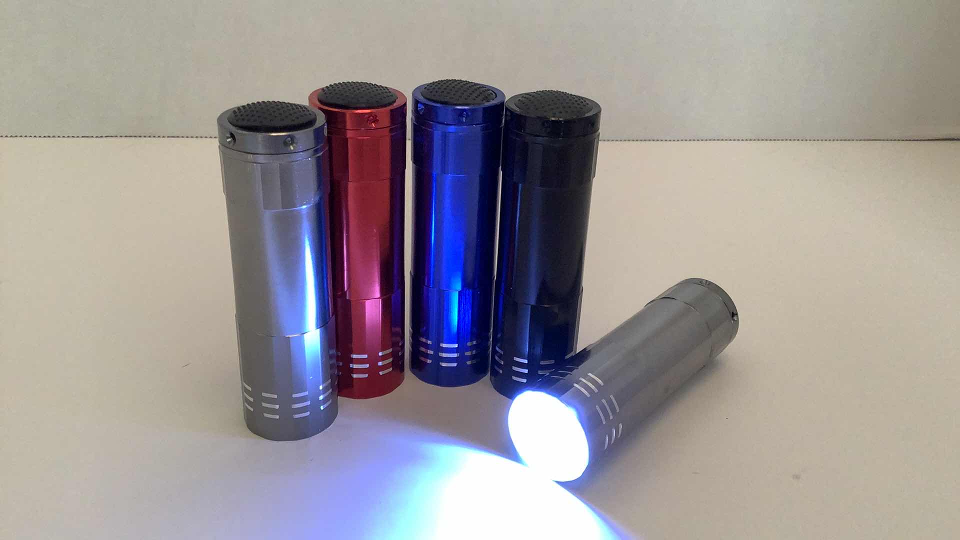 Photo 1 of 5 NAIL 9LED LAMPS