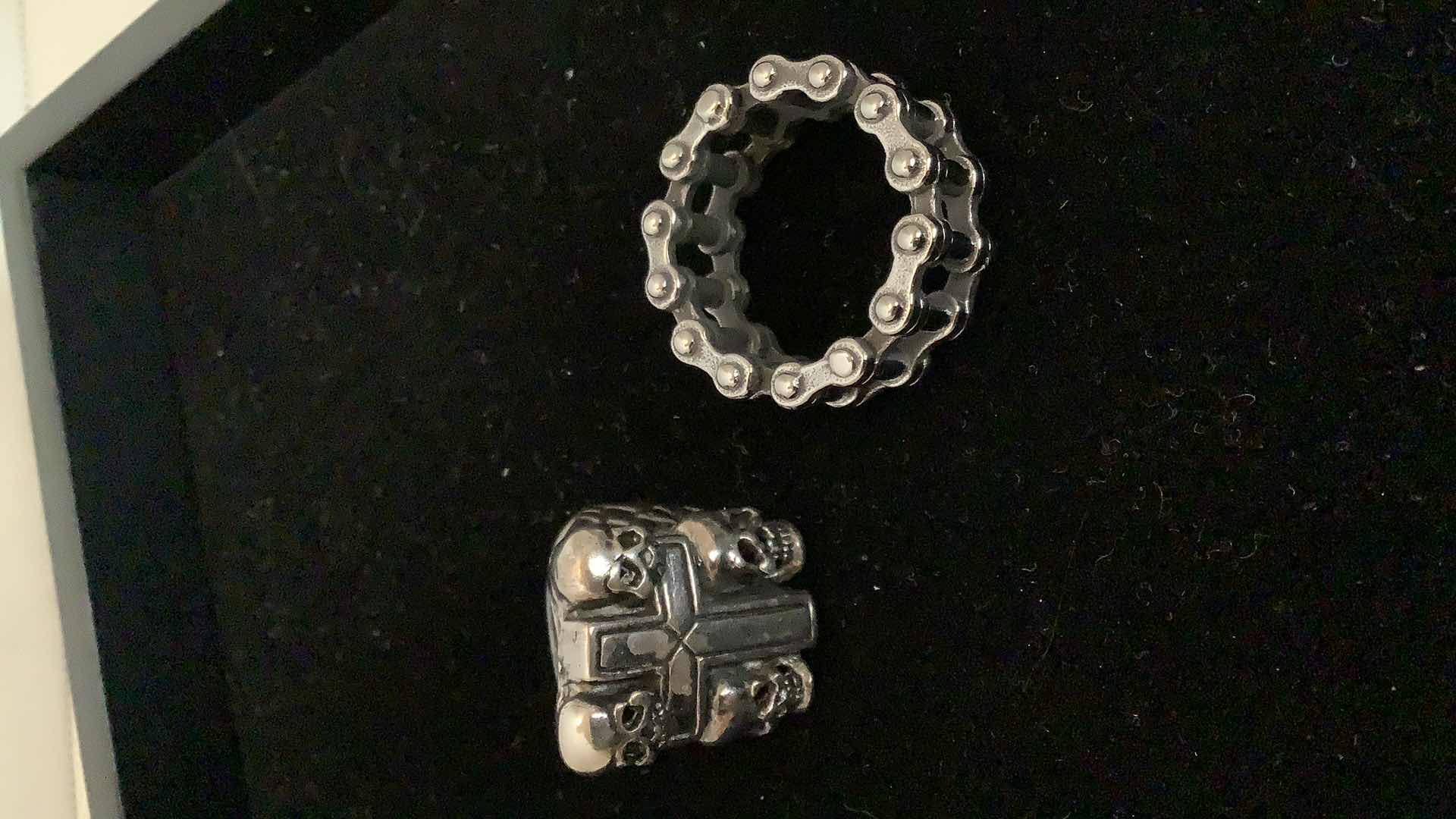 Photo 1 of MENS RINGS SIZE