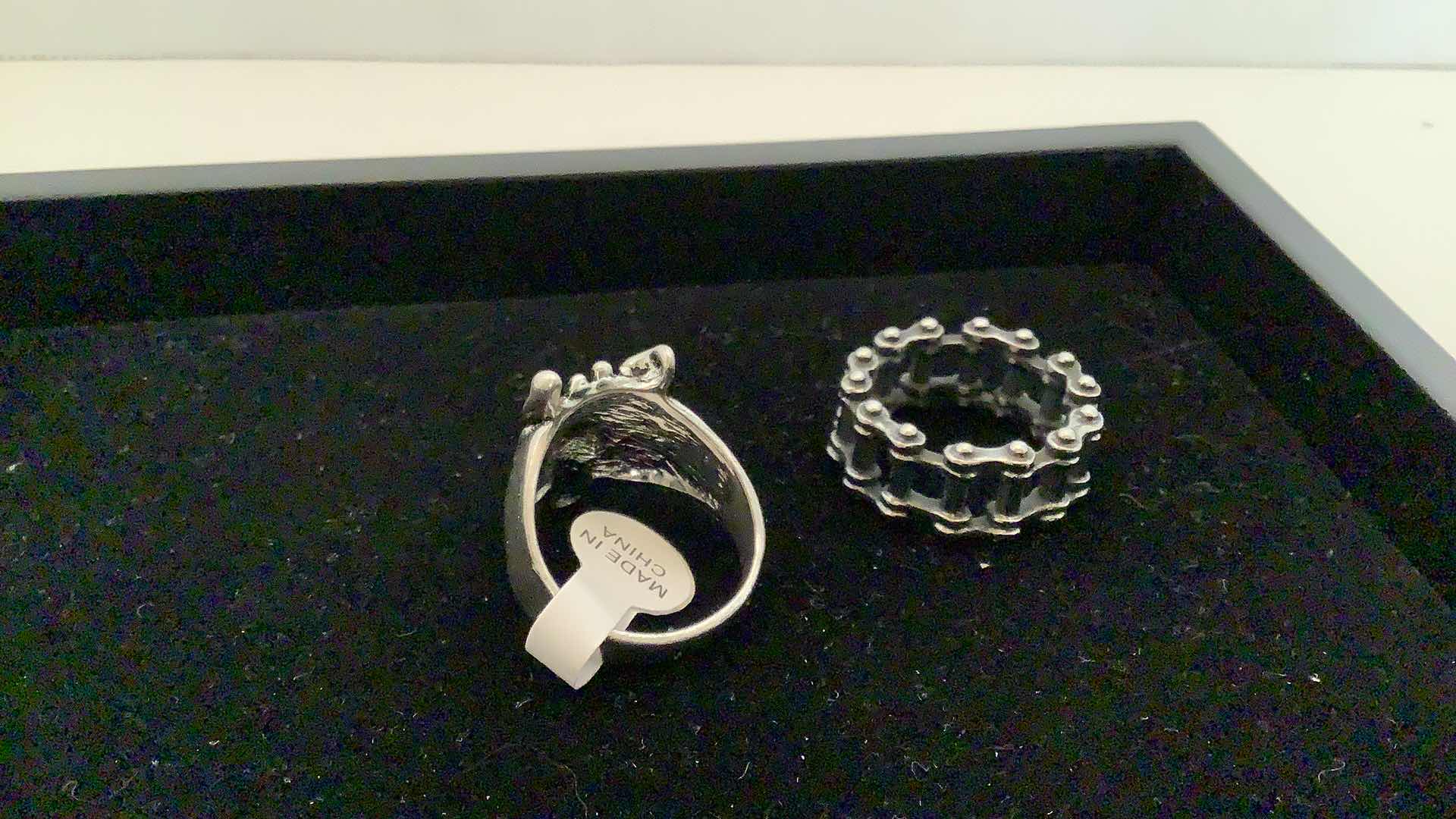 Photo 3 of MENS RINGS SIZE 10.25