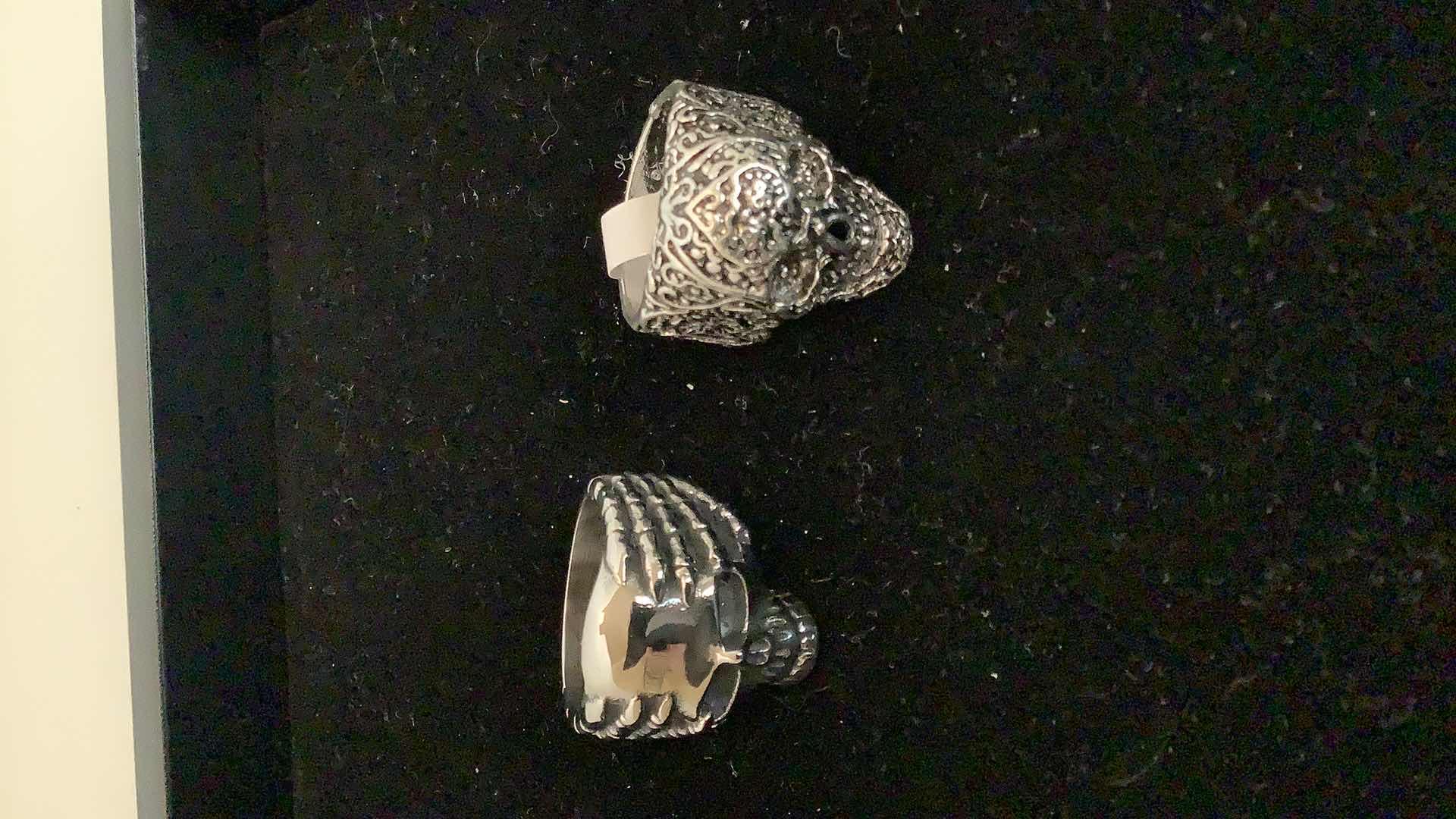 Photo 1 of MENS RINGS SIZE 10