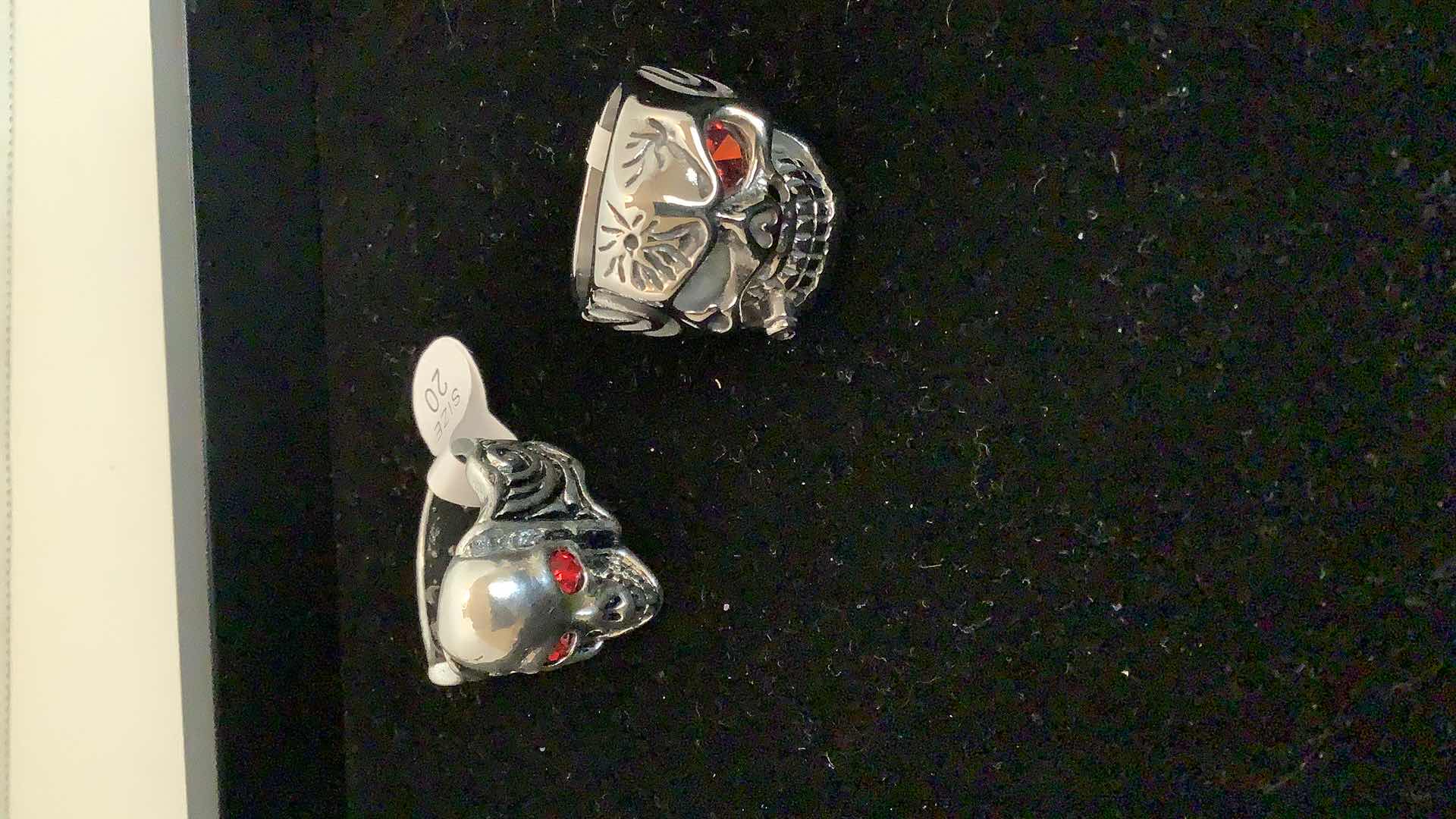 Photo 1 of MENS RINGS SIZE 10