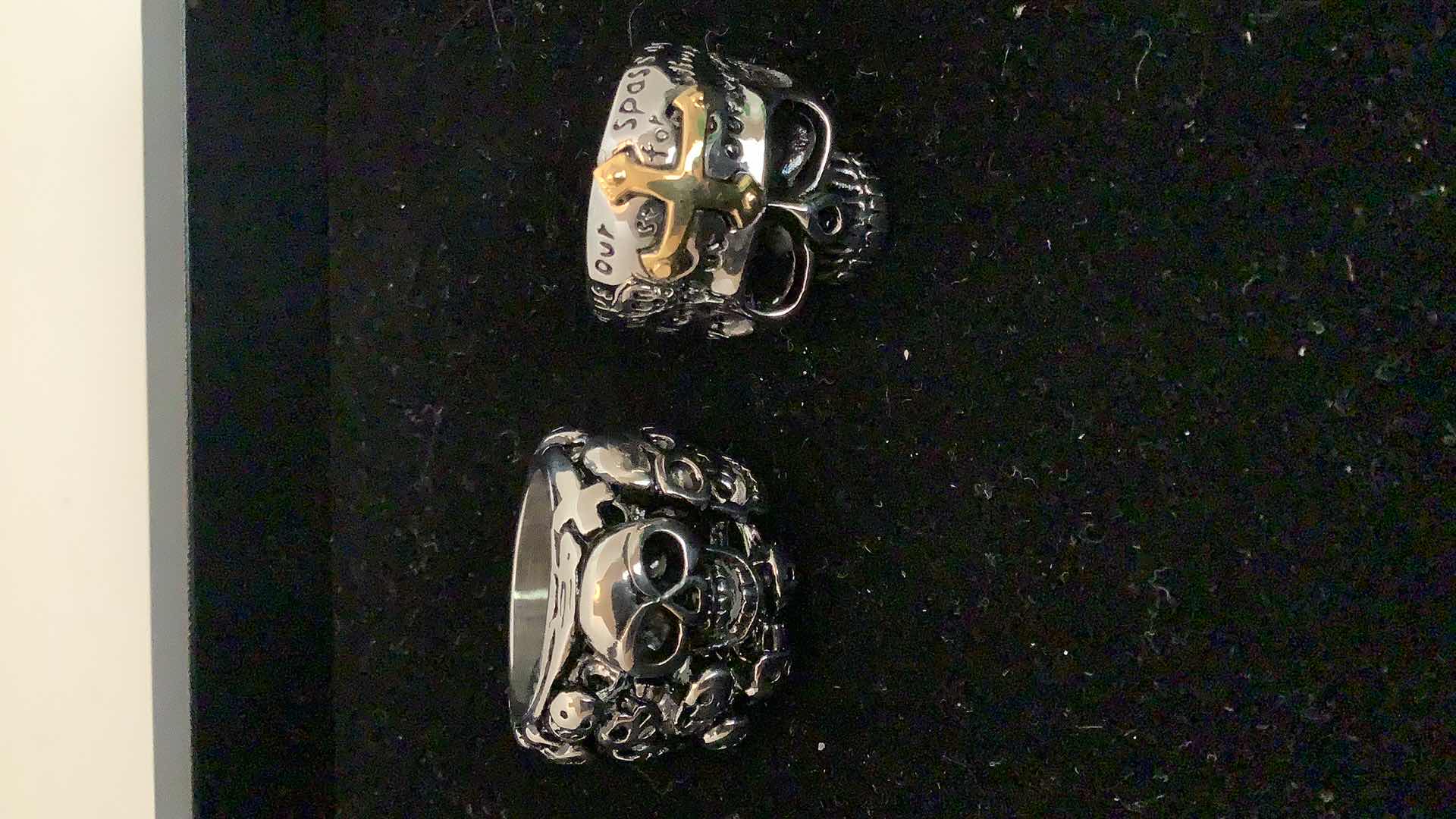 Photo 1 of MENS RINGS SIZE 10