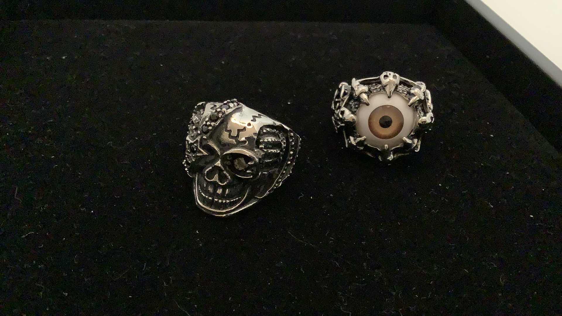 Photo 1 of MENS RINGS SIZE 10