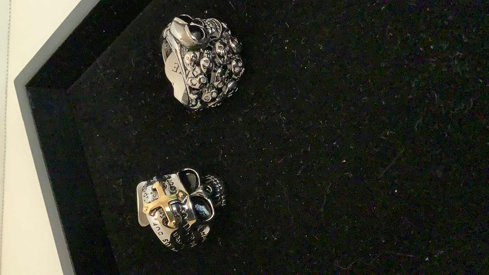 Photo 1 of MENS RINGS SIZE 9