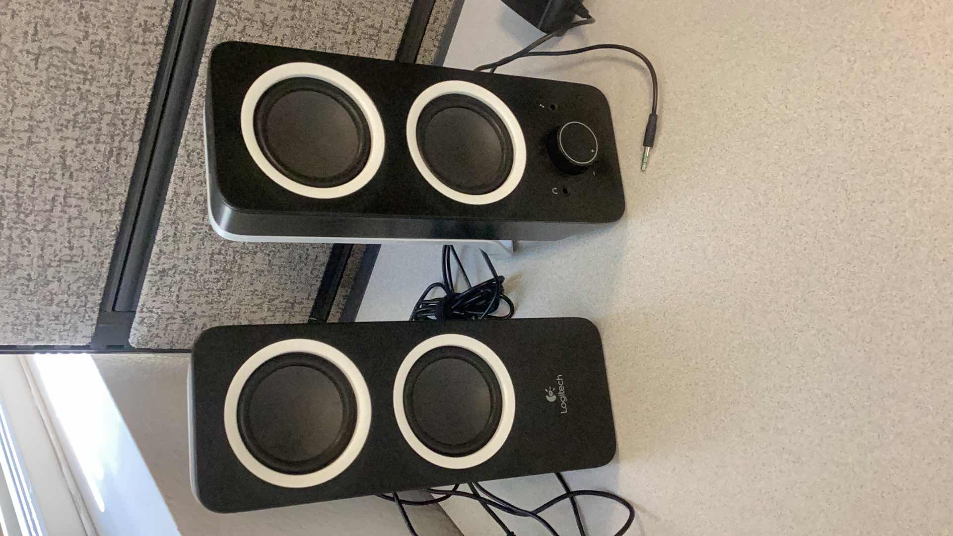 Photo 1 of LOGITECH SPEAKER