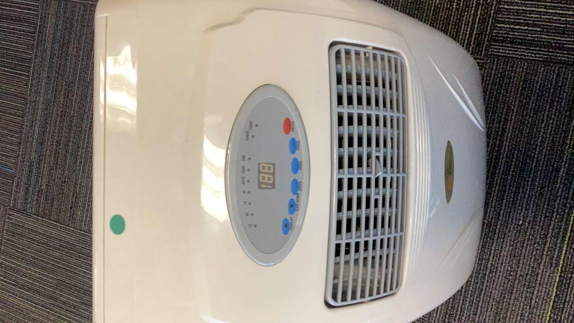 Photo 2 of ROYAL SOVEREIGN PORTABLE AIR-CONDITION MODEL APR 900e