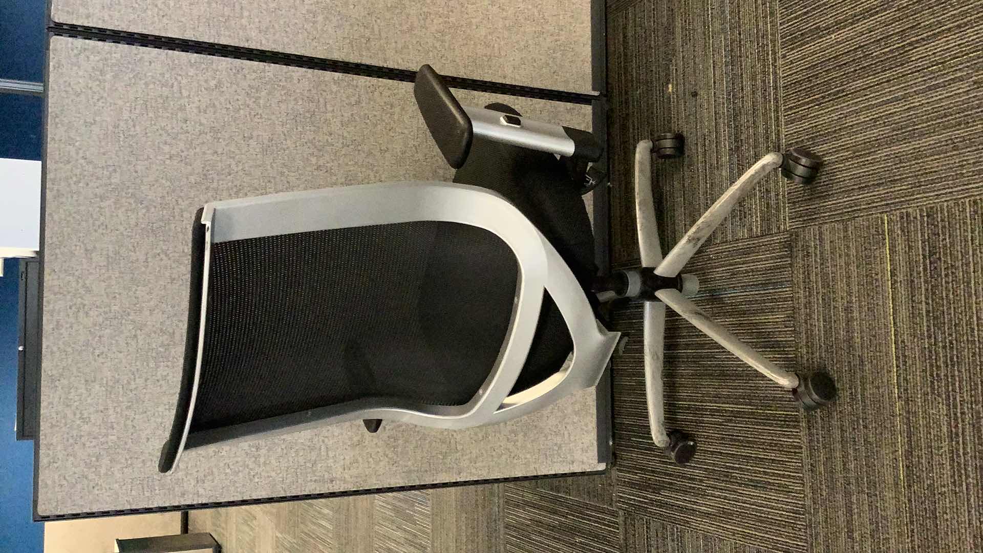 Photo 1 of OFFICE CHAIR