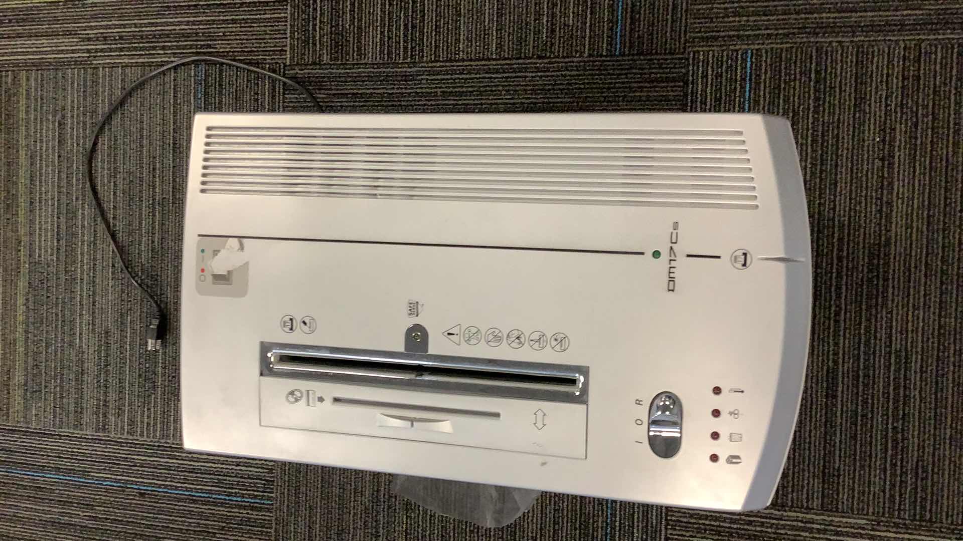 Photo 1 of FELLOWES DM17Cs