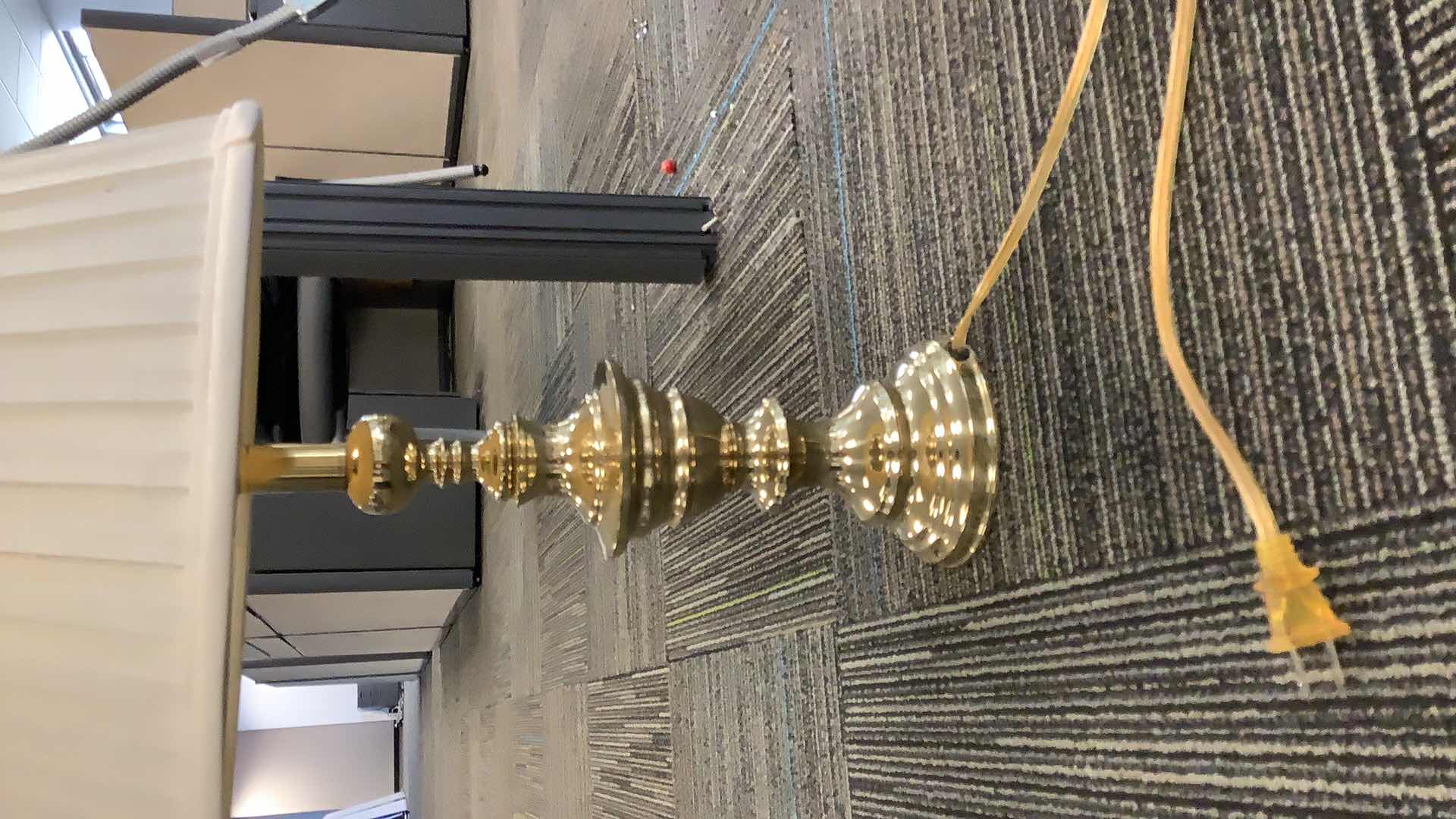 Photo 1 of NIGHTSTAND LAMP