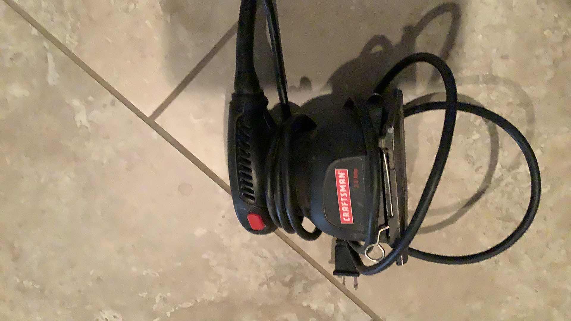 Photo 1 of CRAFTSMAN 1/4 SHEET SANDER