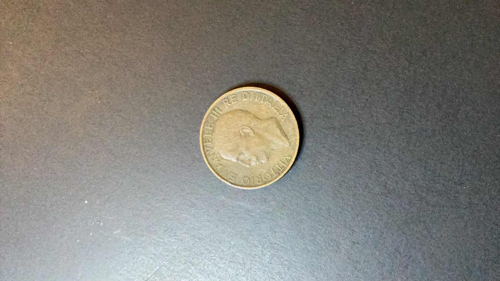 Photo 1 of ITALY 1921 10 CENTS