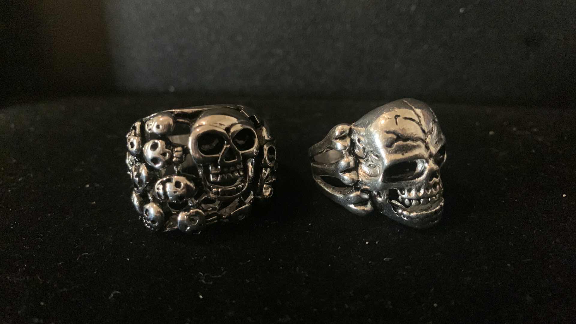 Photo 1 of MENS RINGS SIZE 8