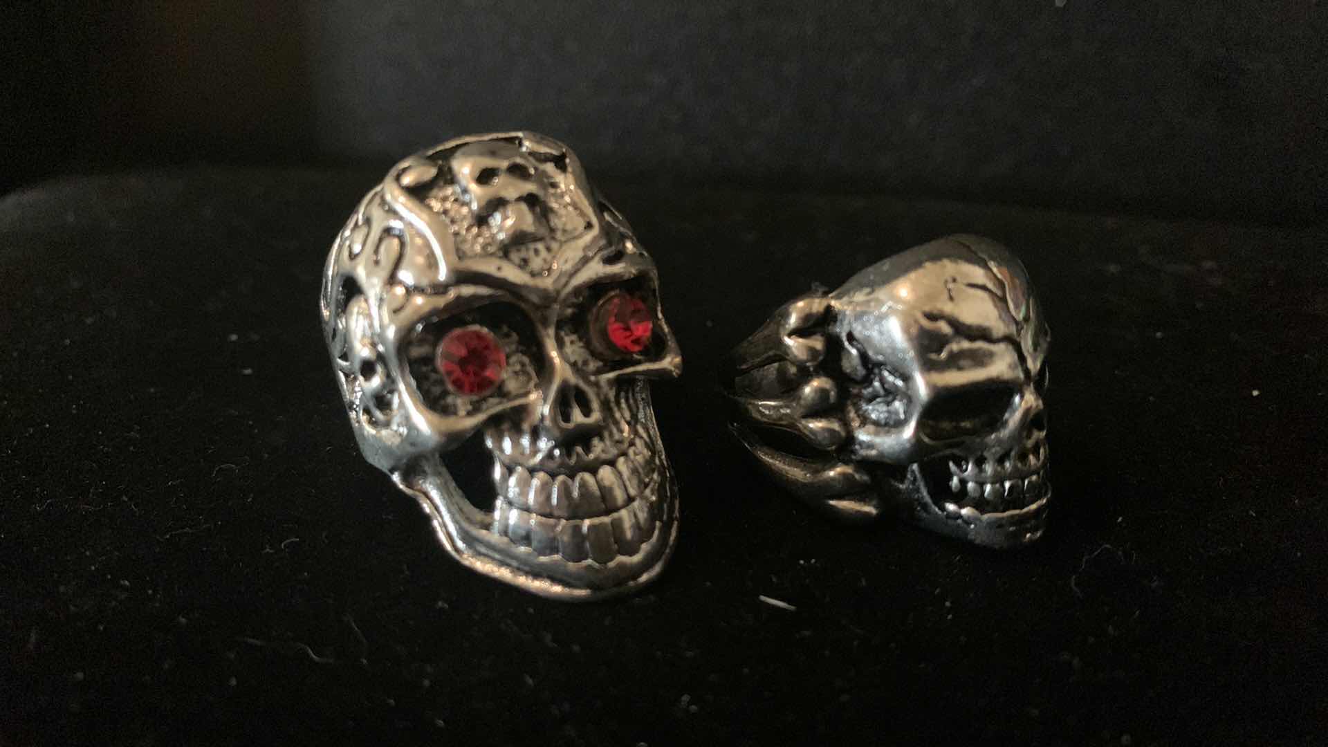 Photo 1 of MENS RINGS SIZE 9