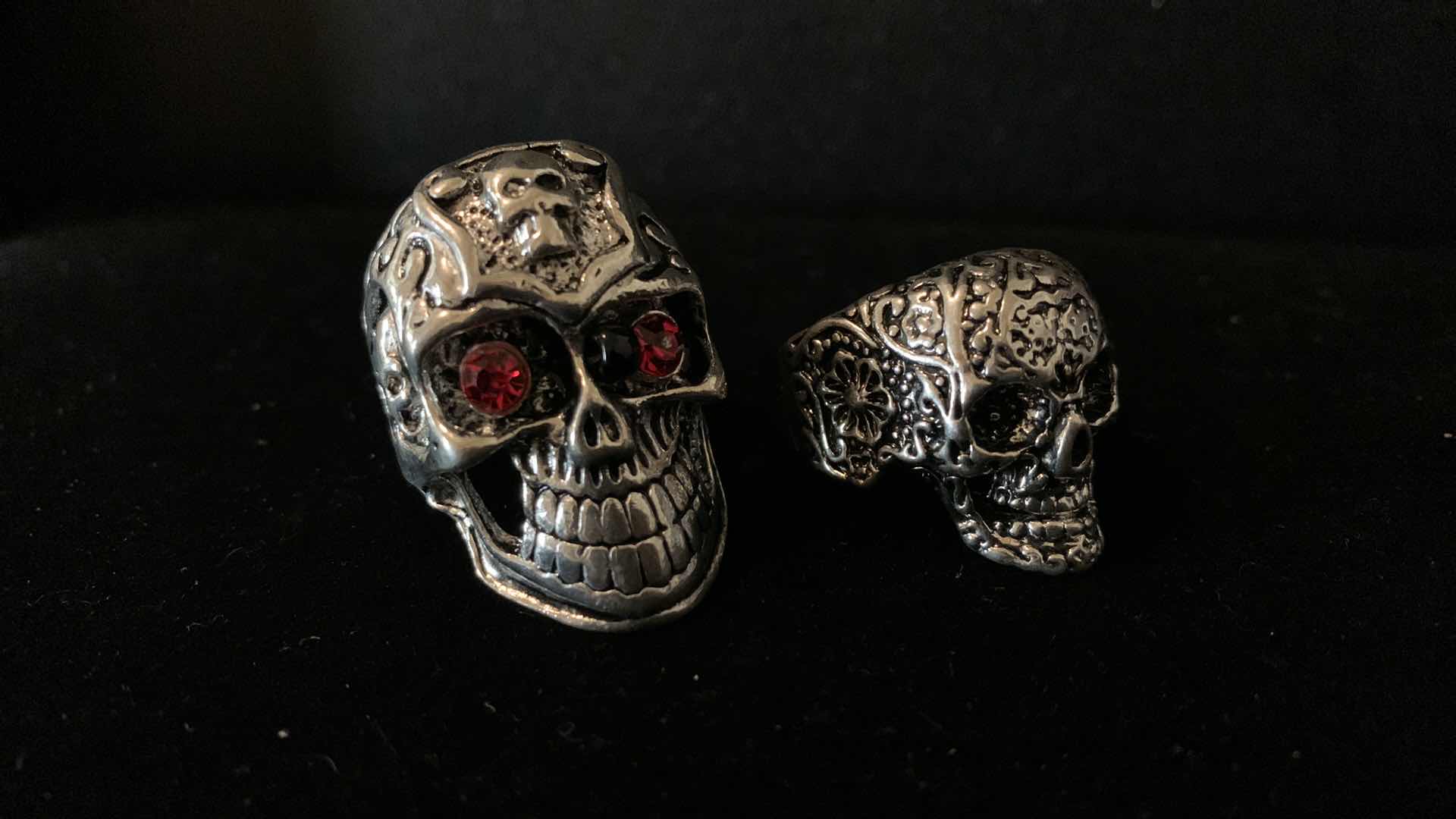 Photo 1 of MENS RINGS SIZE 9.5