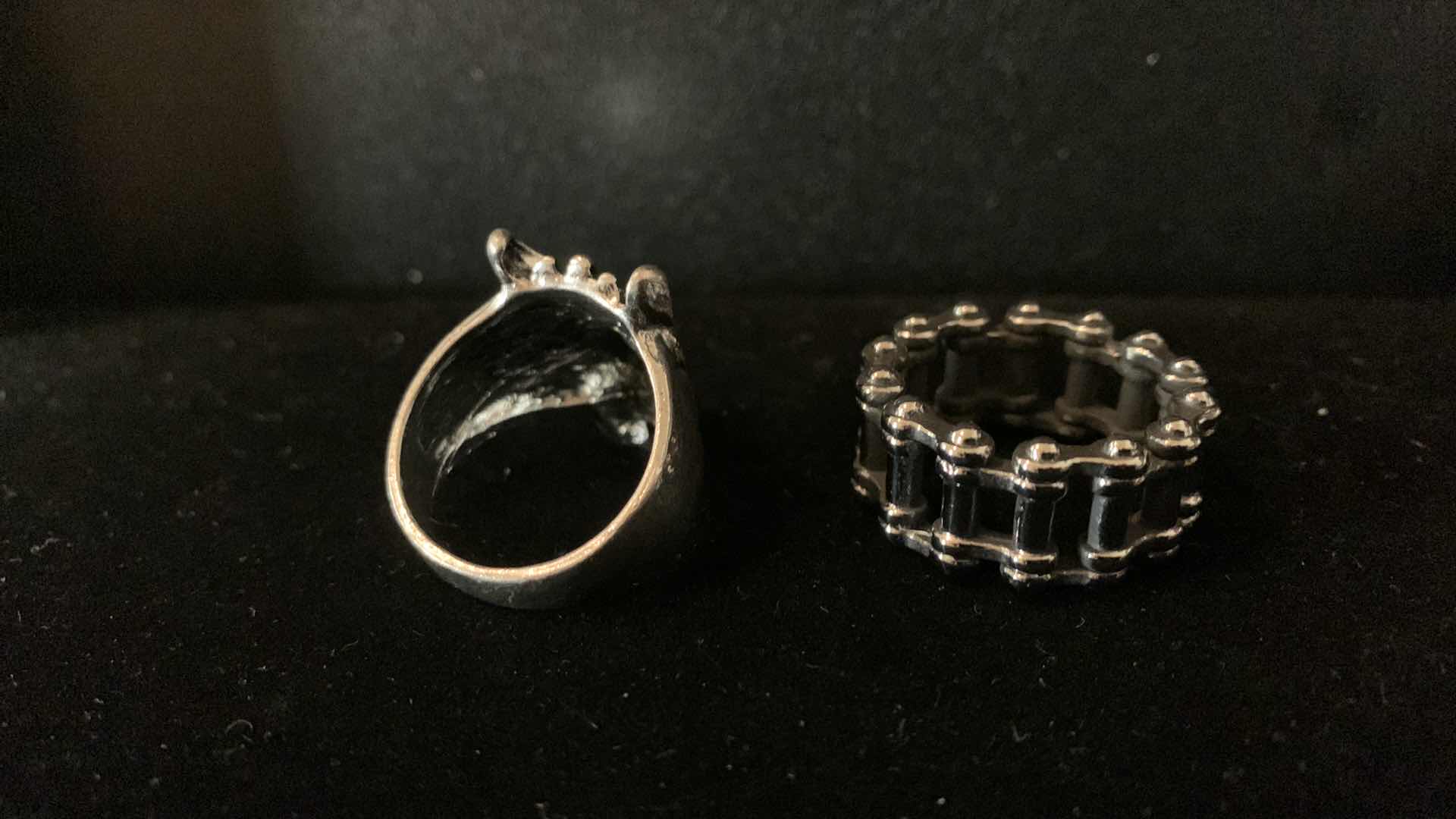 Photo 2 of MENS RINGS SIZE 10