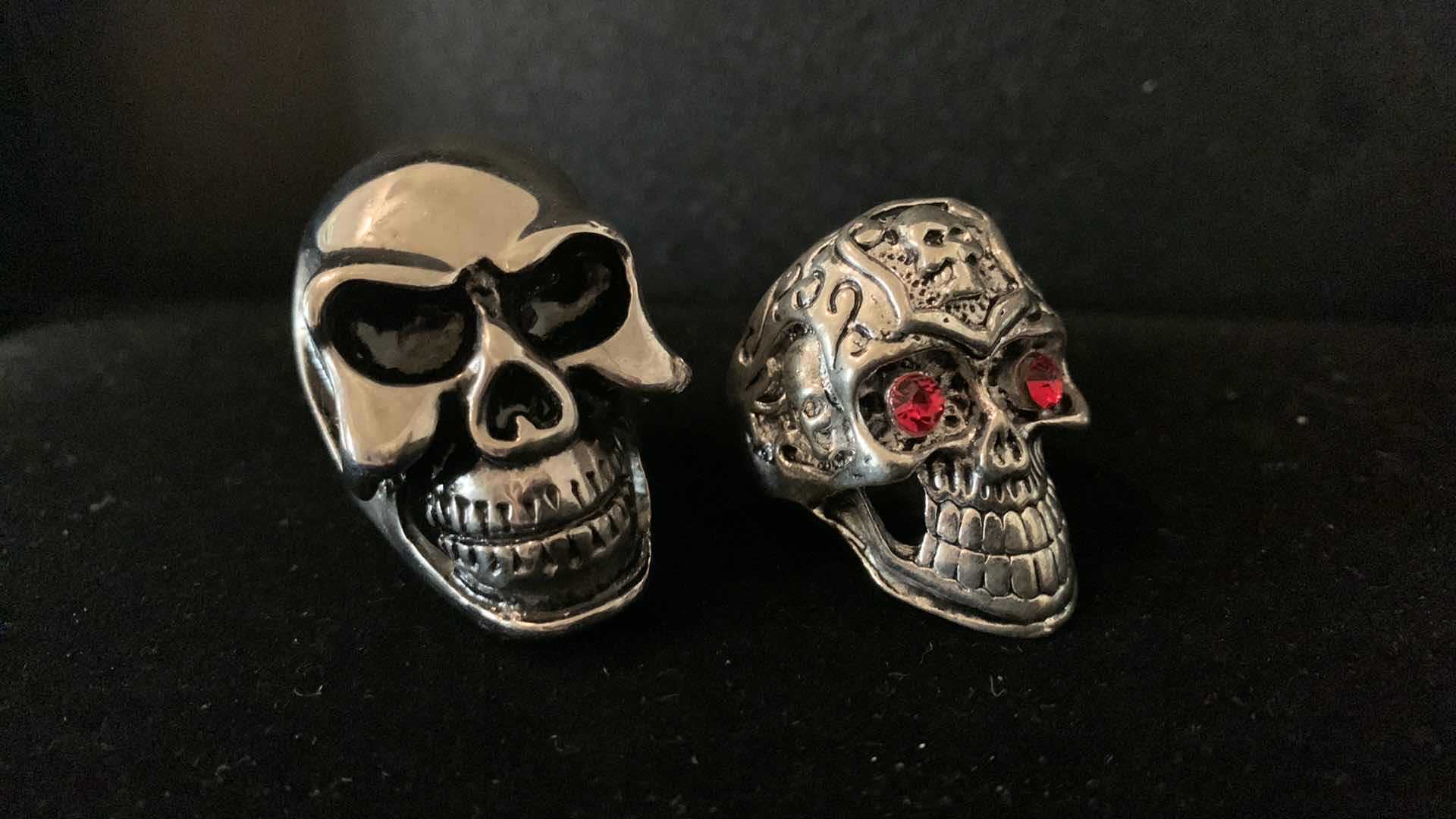 Photo 1 of MENS RINGS SIZE 9.5