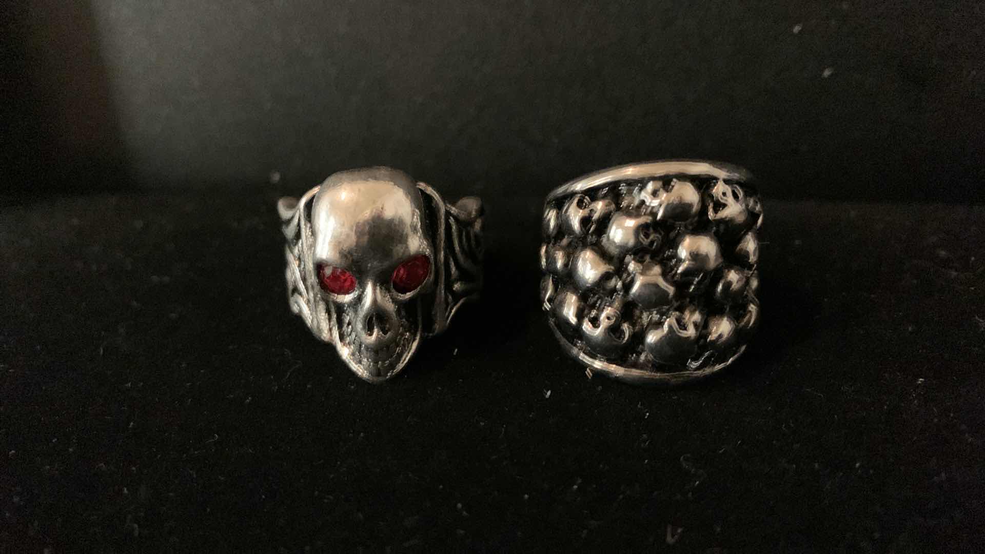 Photo 1 of MENS RINGS SIZE 10