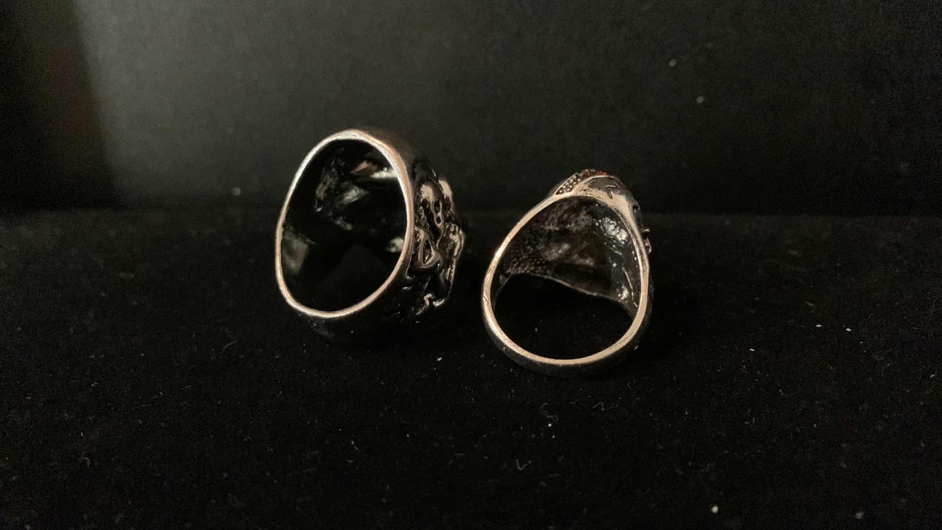 Photo 1 of MENS RINGS SIZE 9