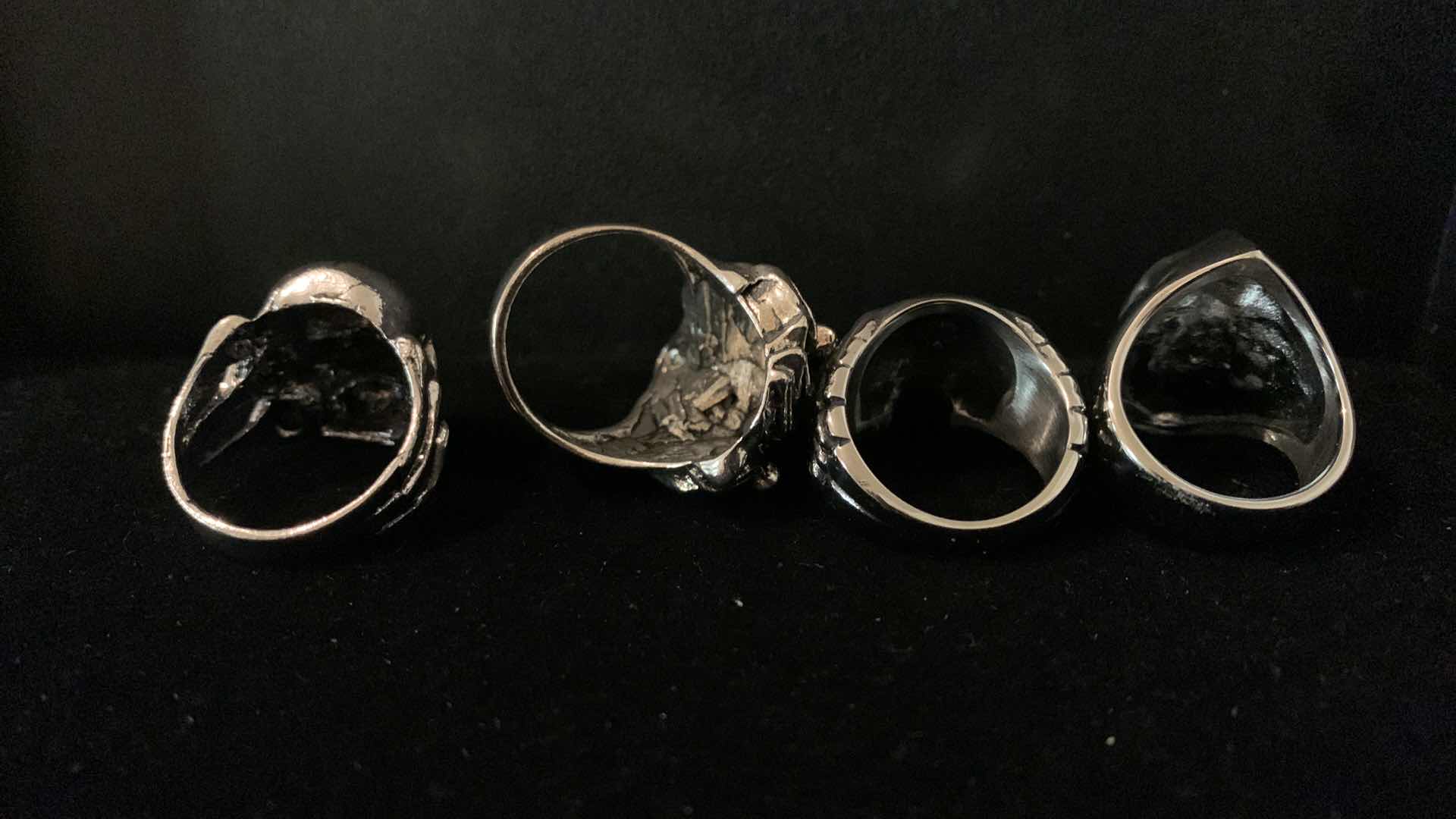 Photo 1 of MENS RINGS SIZES UNKNOWN