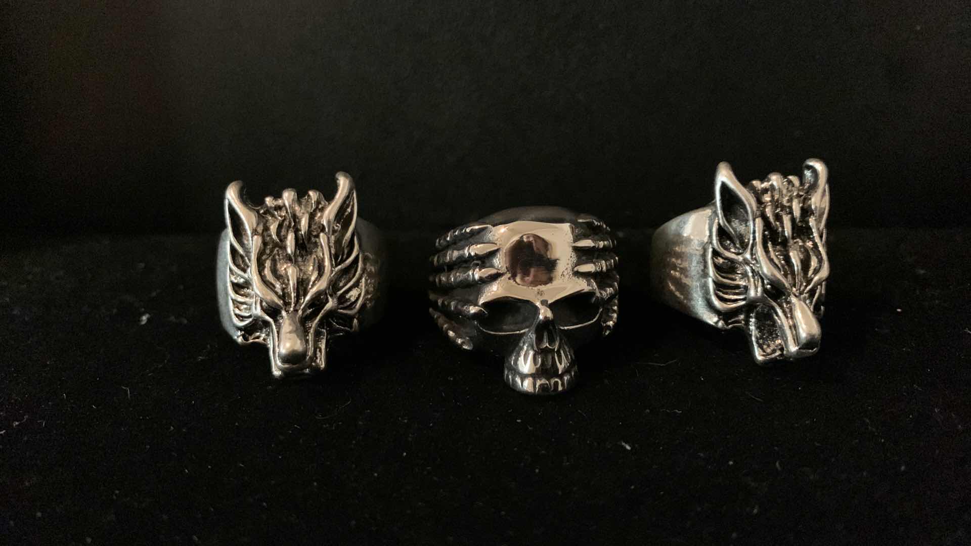 Photo 1 of MENS RINGS SIZE 9