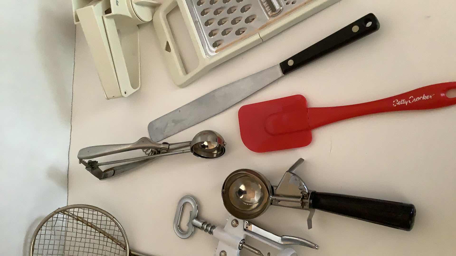 Photo 3 of ASSORTED KITCHEN TOOLS