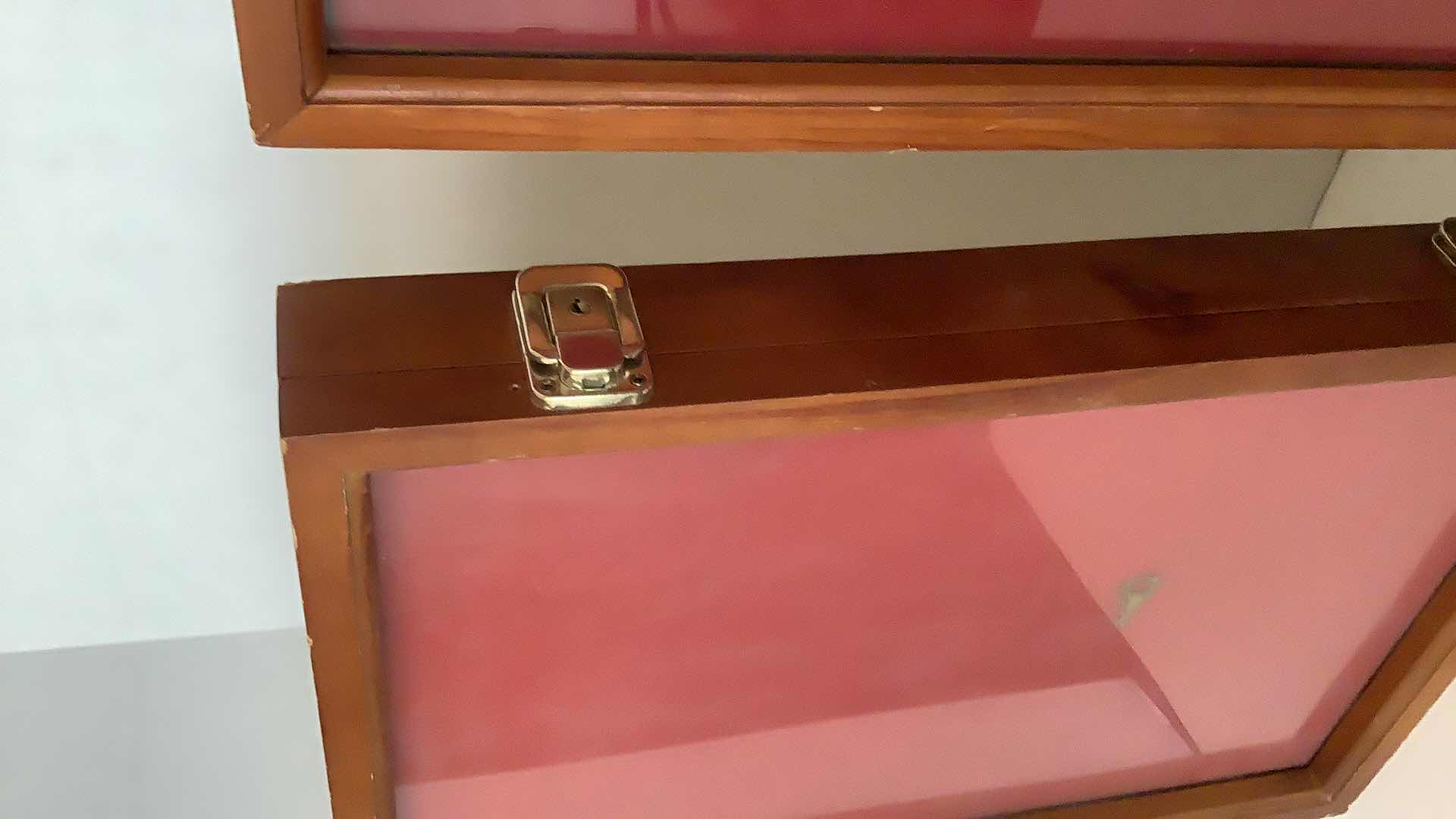 Photo 2 of 2 DISPLAY CASES