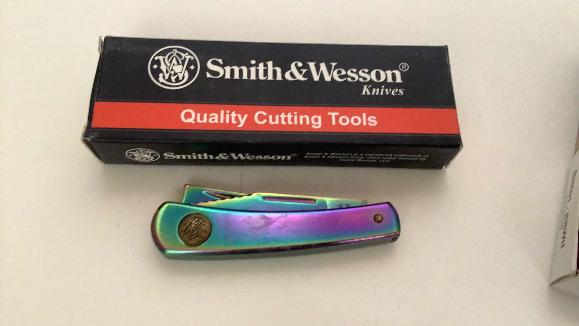 Photo 3 of 3 PCS ASSORTED POCKET KNIVES