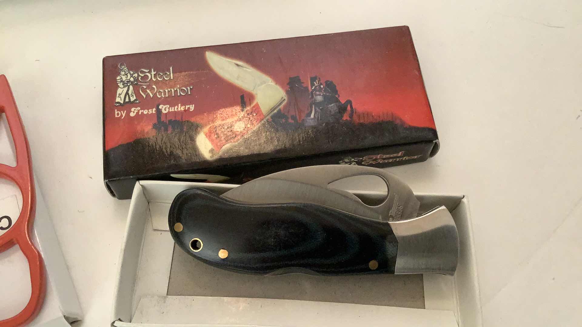 Photo 1 of 3 PCS ASSORTED POCKET KNIVES