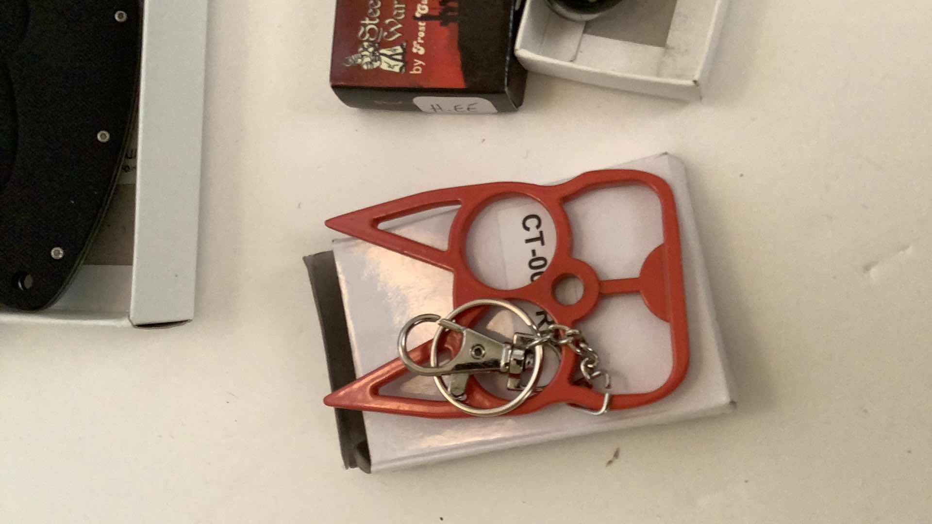 Photo 2 of 3 PCS ASSORTED POCKET KNIVES