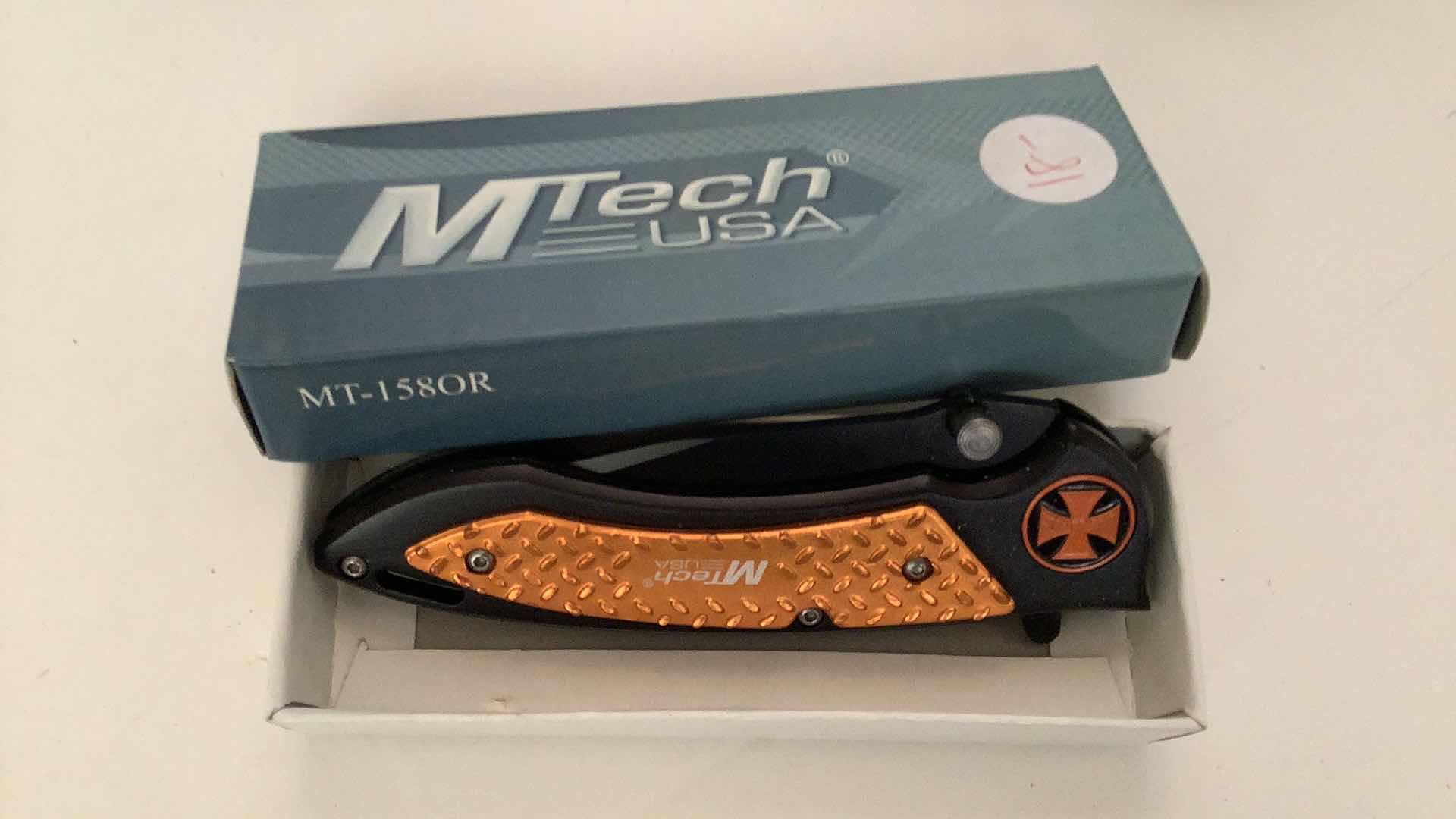 Photo 3 of 3 PCS ASSORTED POCKET KNIVES