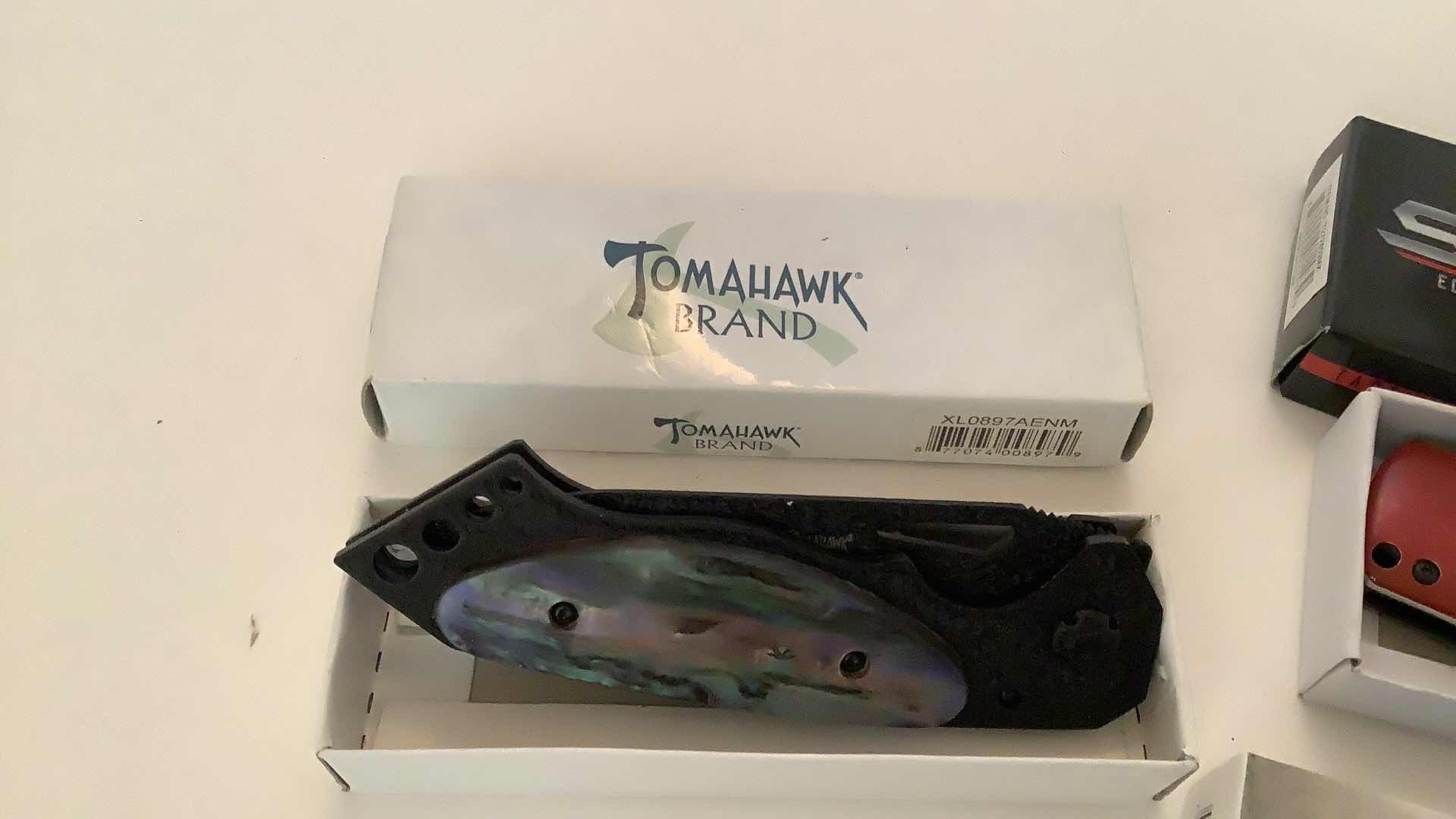 Photo 3 of 3 PCS ASSORTED POCKET KNIVES