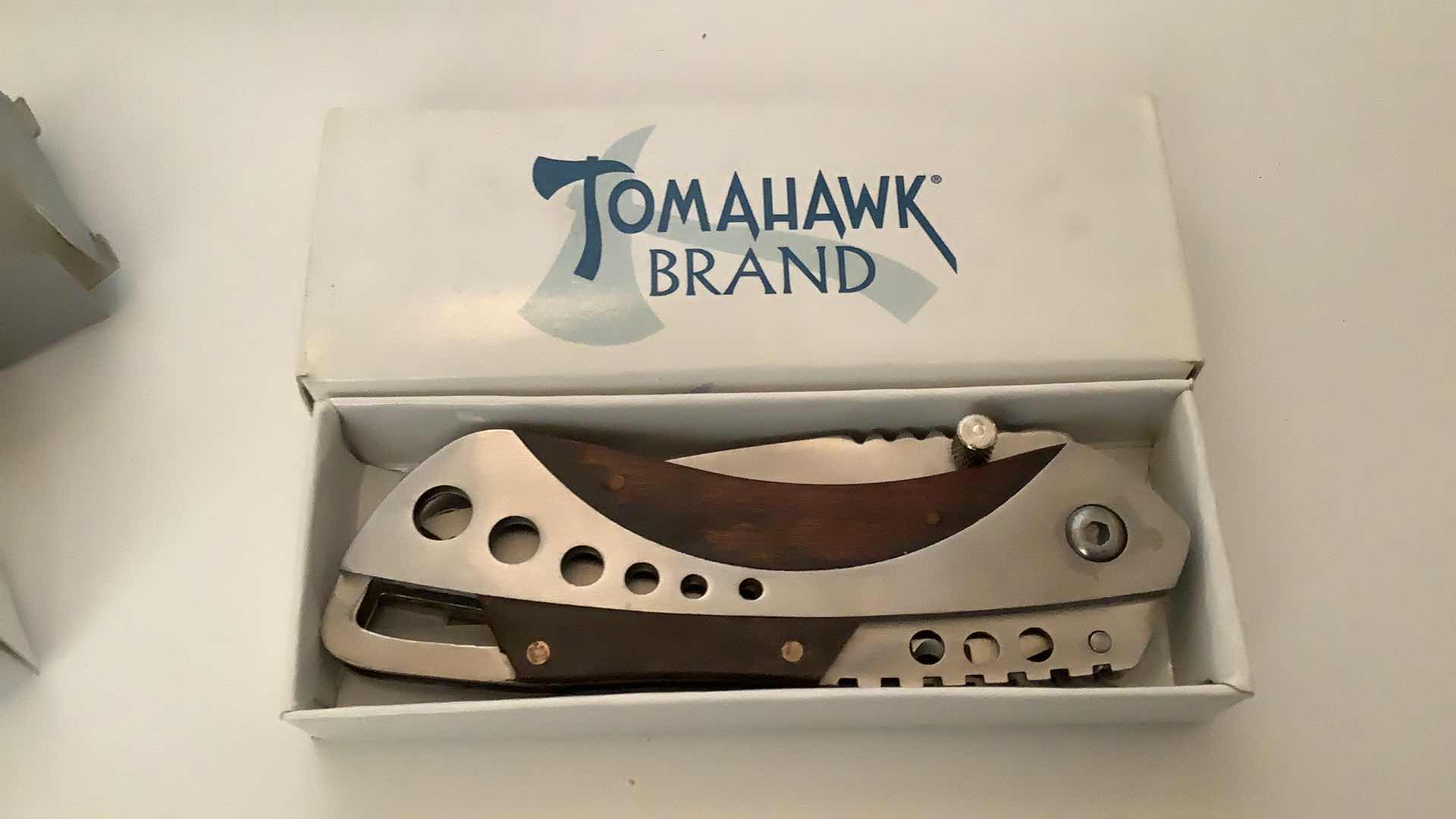 Photo 1 of 3 PCS ASSORTED POCKET KNIVES