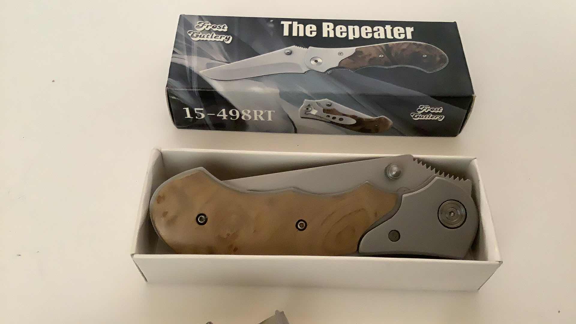 Photo 1 of 3 PCS ASSORTED POCKET KNIVES