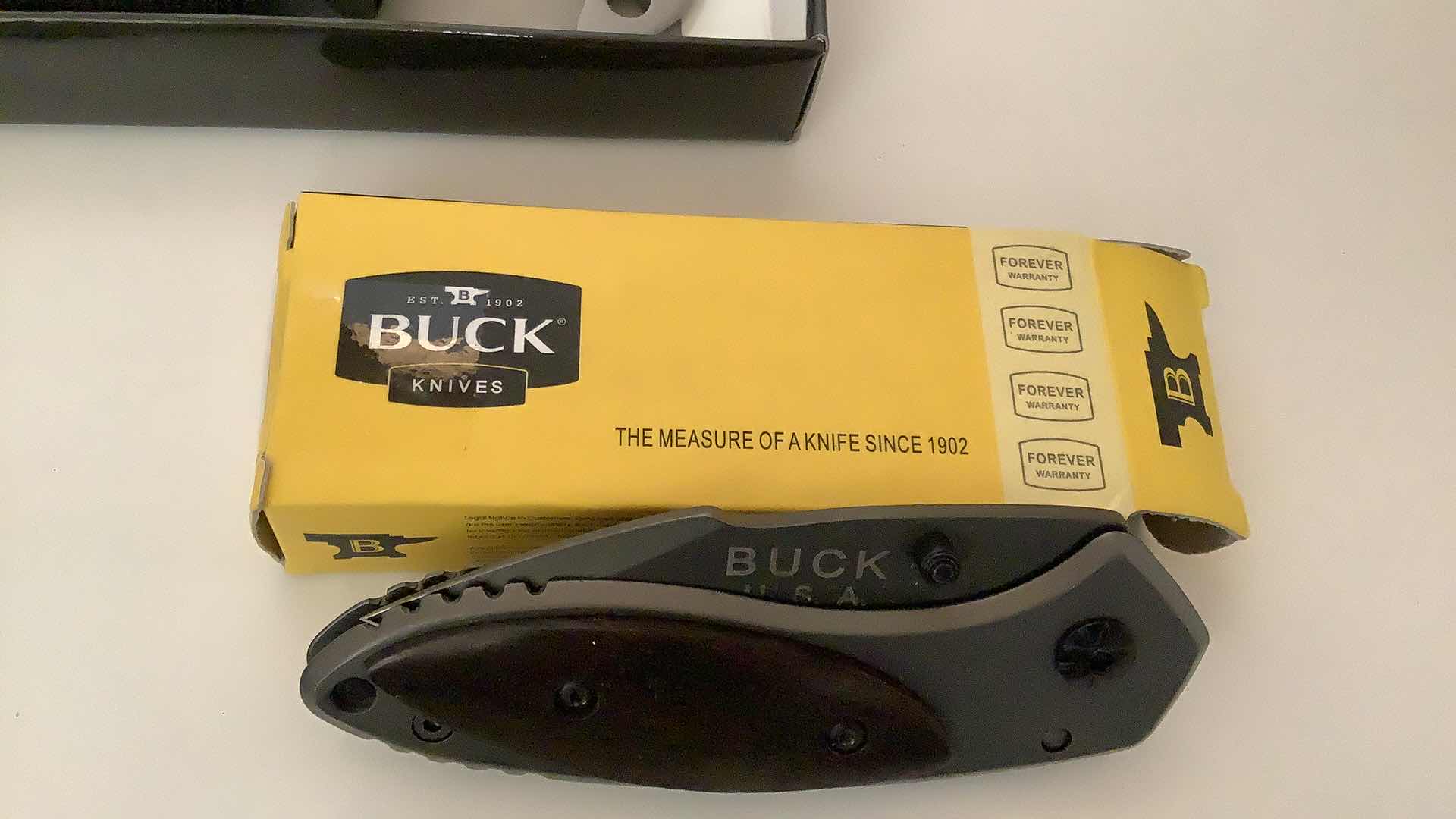 Photo 1 of 3 PCS ASSORTED POCKET KNIVES