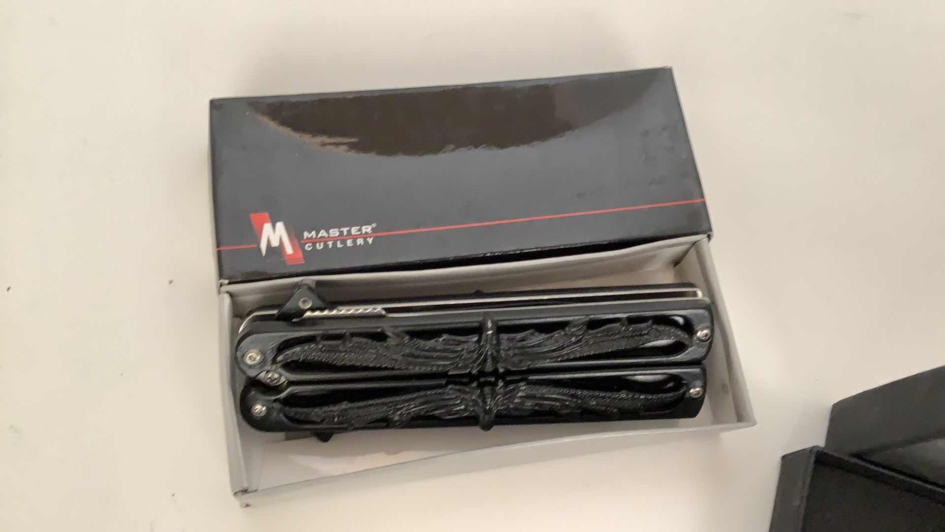 Photo 1 of 3 PCS ASSORTED POCKET KNIVES