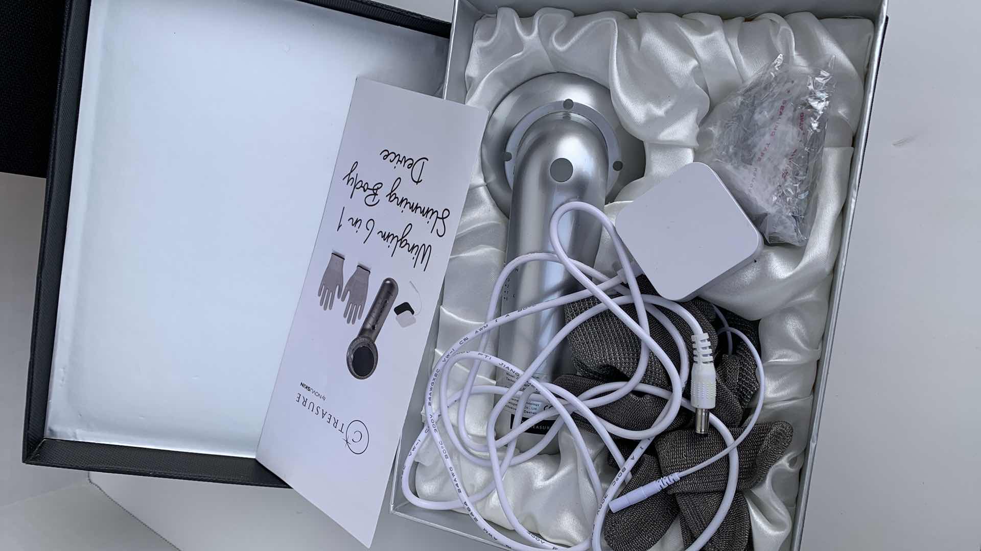 Photo 2 of TREASURE ANTI CELLULITE KIT