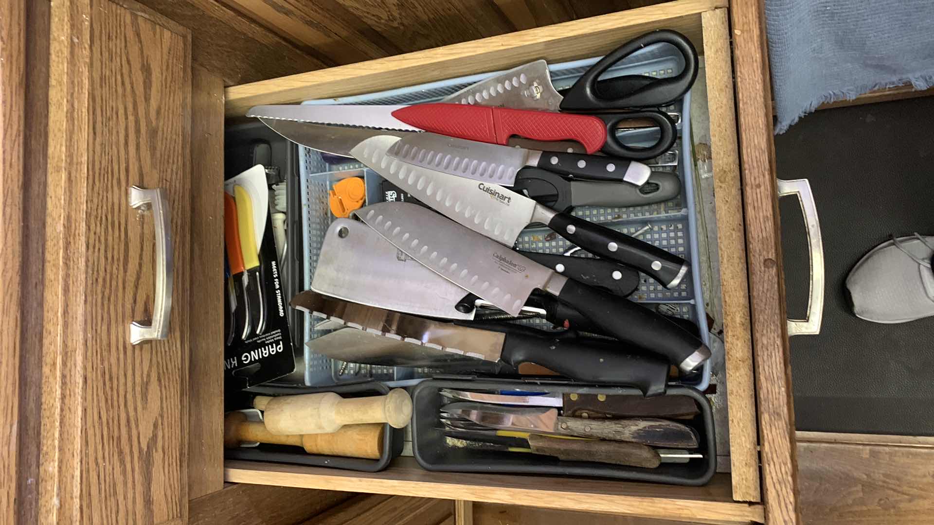 Photo 1 of CONTENTS OF KITCHEN DRAWER