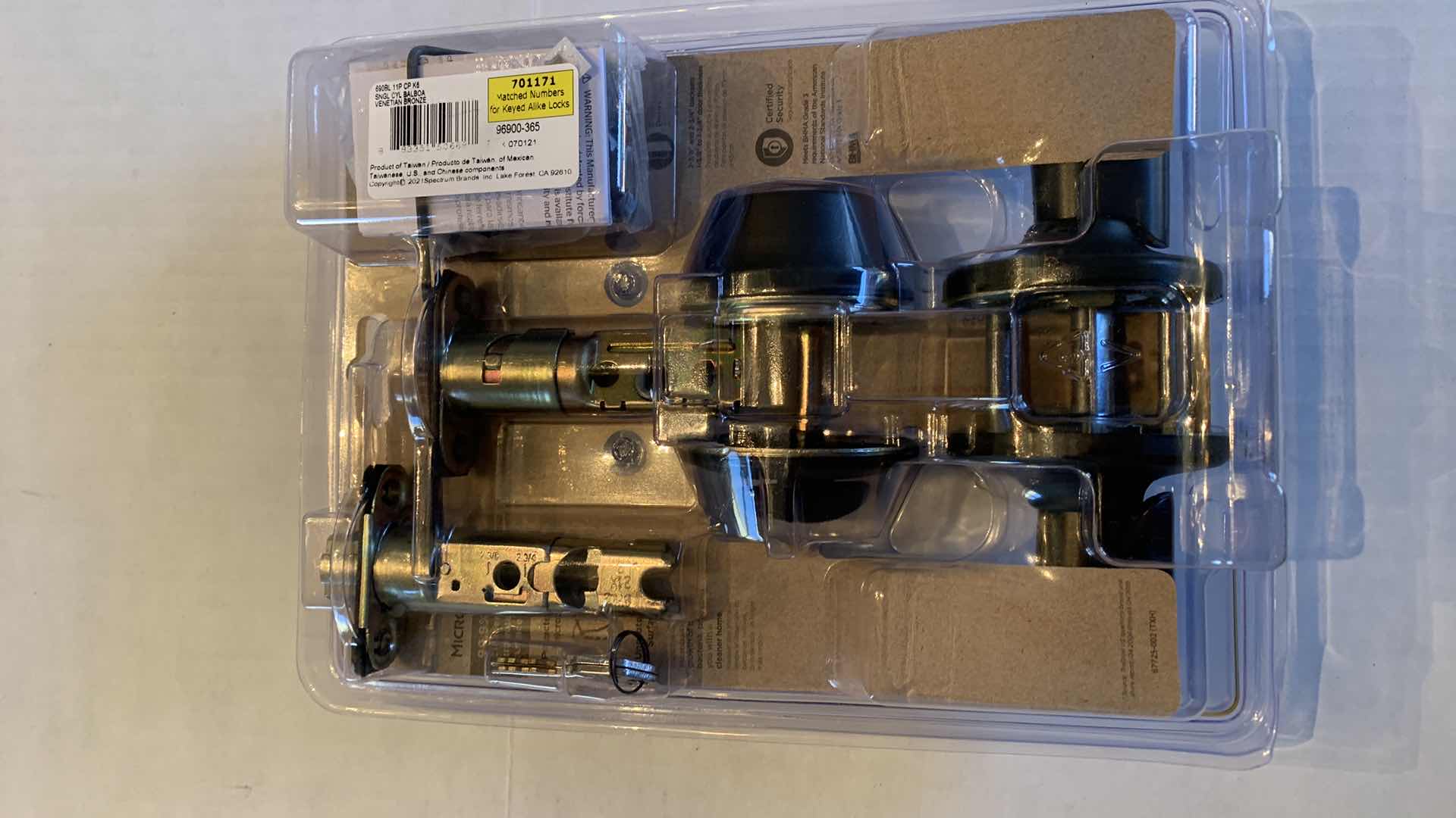 Photo 1 of KWIKSET KEYED ENTRY SINGLE CYLINDER DEADBOLT
