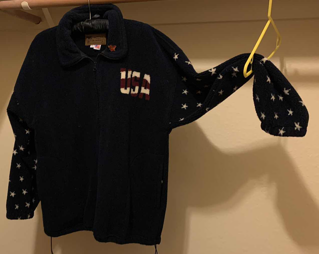 Photo 1 of BEAR RIDGE WOMENS USA FLEECE SIZE MEDIUM