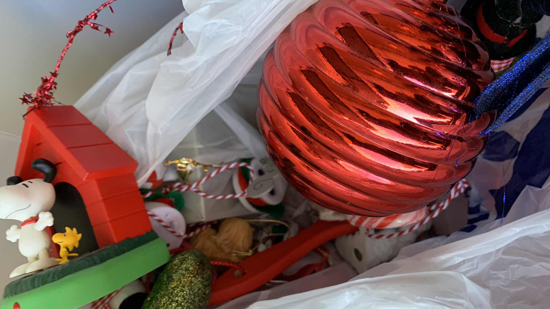 Photo 2 of CHRISTMAS DECORATIONS