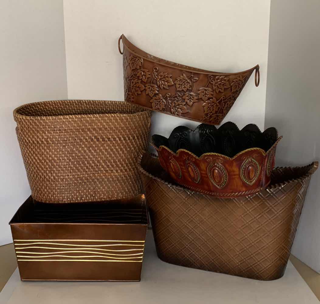 Photo 1 of 5-BASKETS